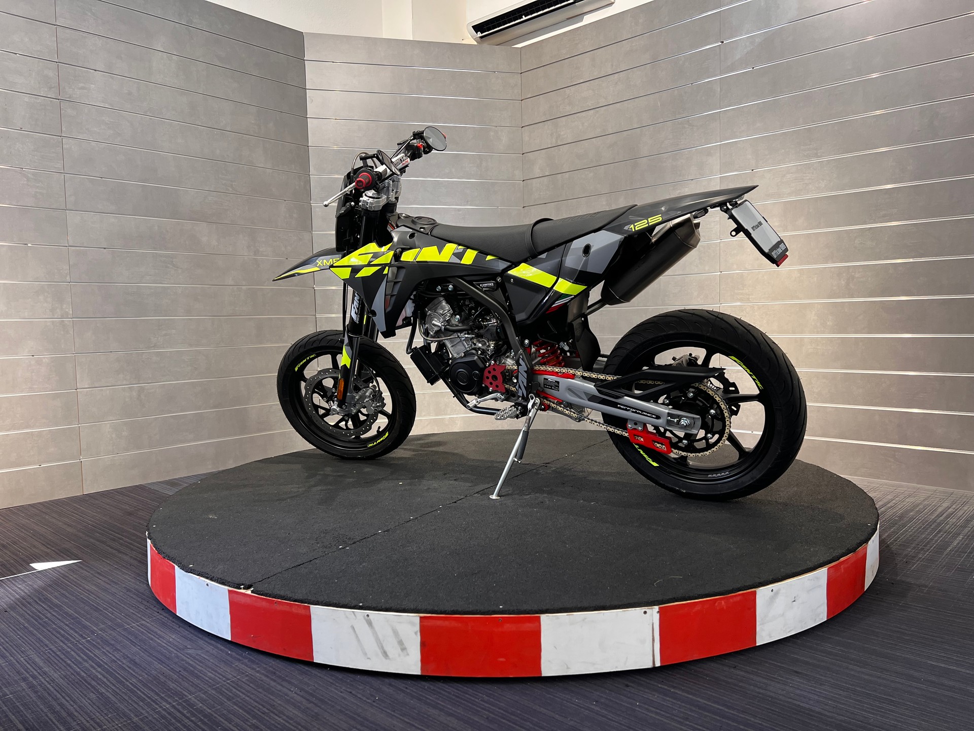 FANTIC Performance-image-2