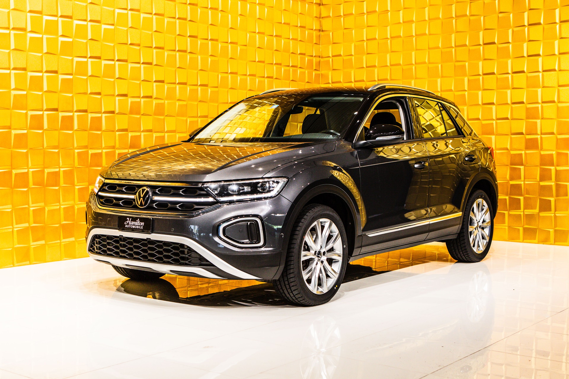 VW T-Roc 2.0 TSI Style DSG 4Motion-showroom-element-3
