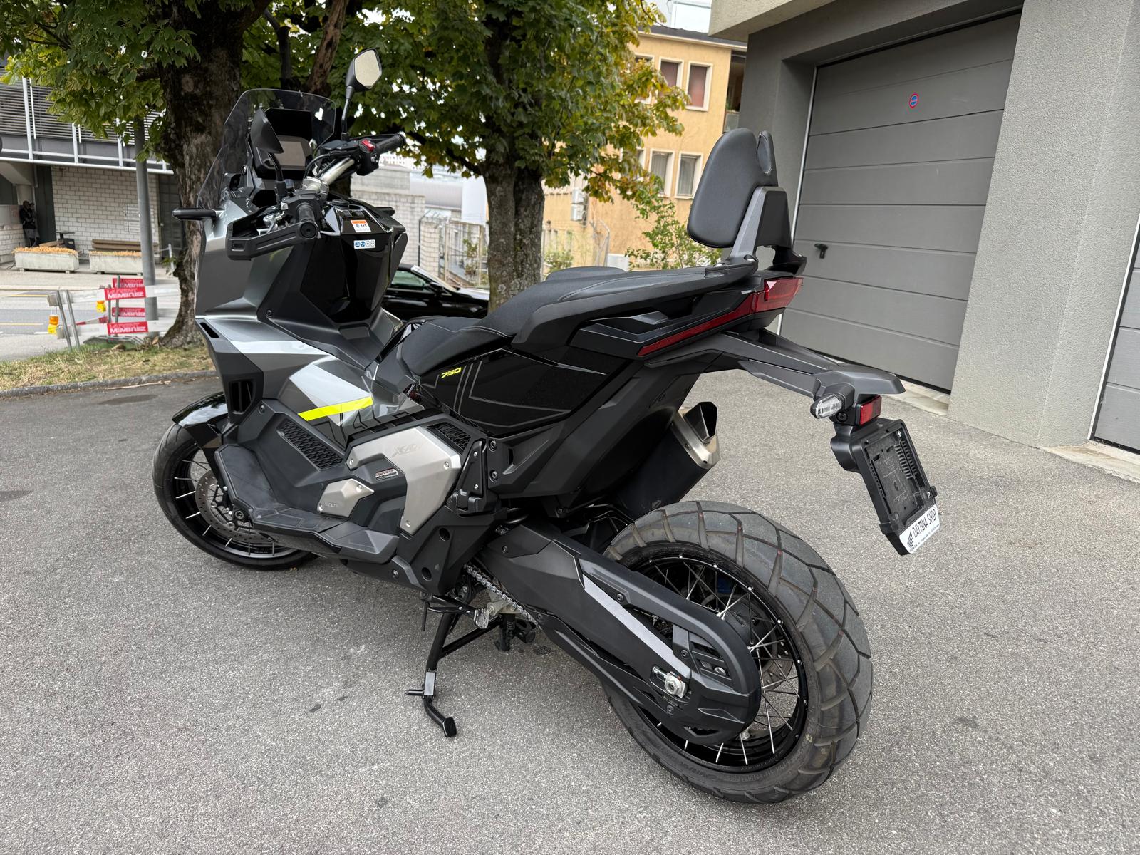 HONDA X-ADV 750-image-4