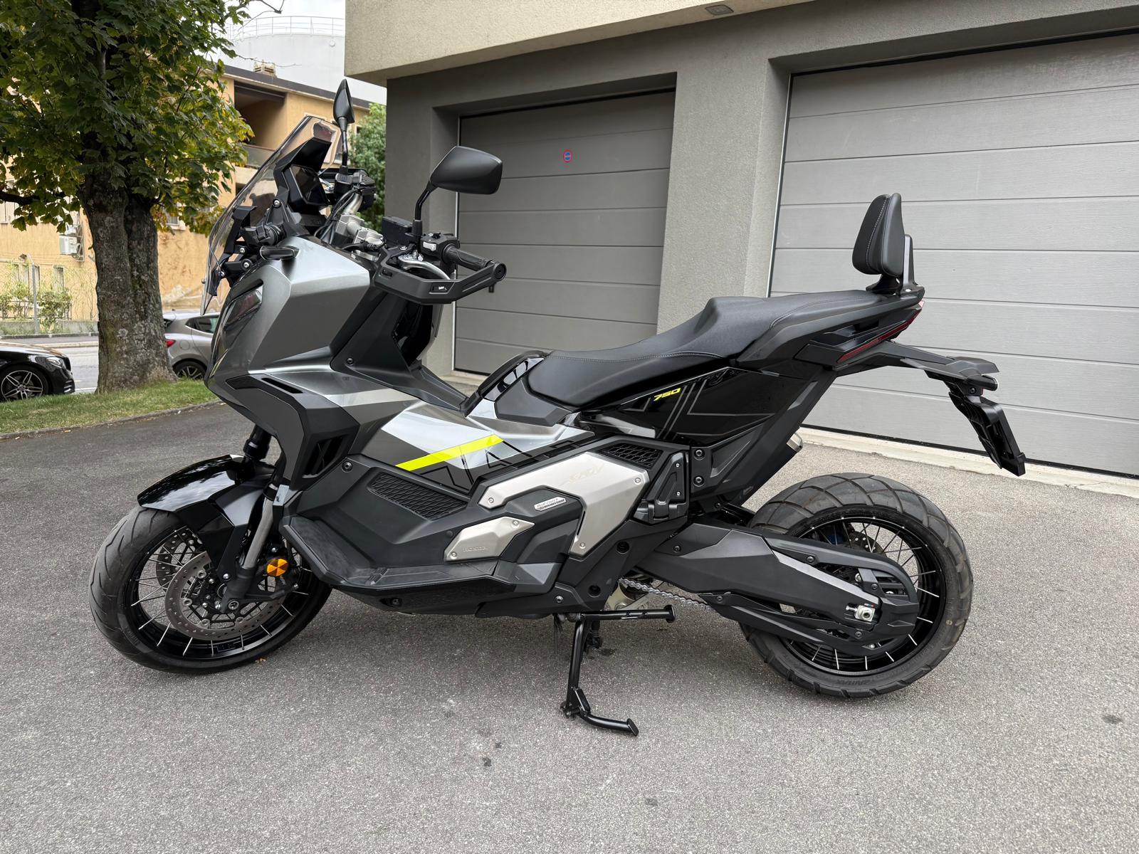 HONDA X-ADV 750-image-2