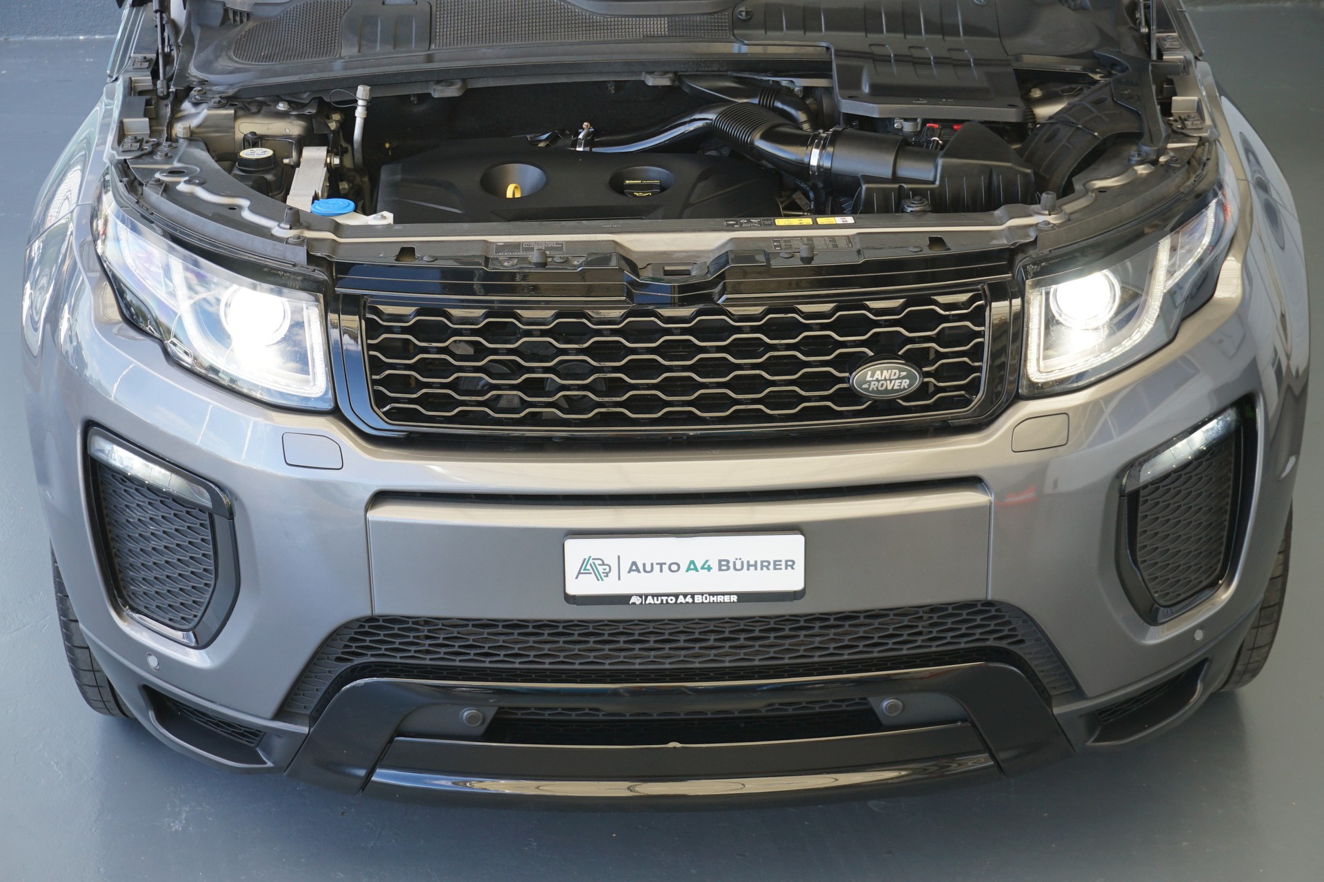 LAND ROVER Evoque 2.0Si4 HSE Dynamic 241PS-image-14