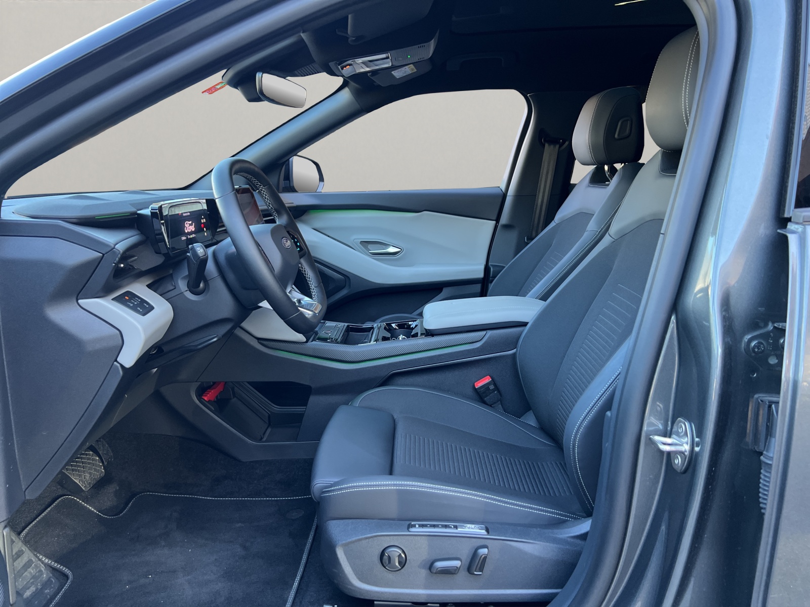 FORD Explorer Extended Range Premium-image-7