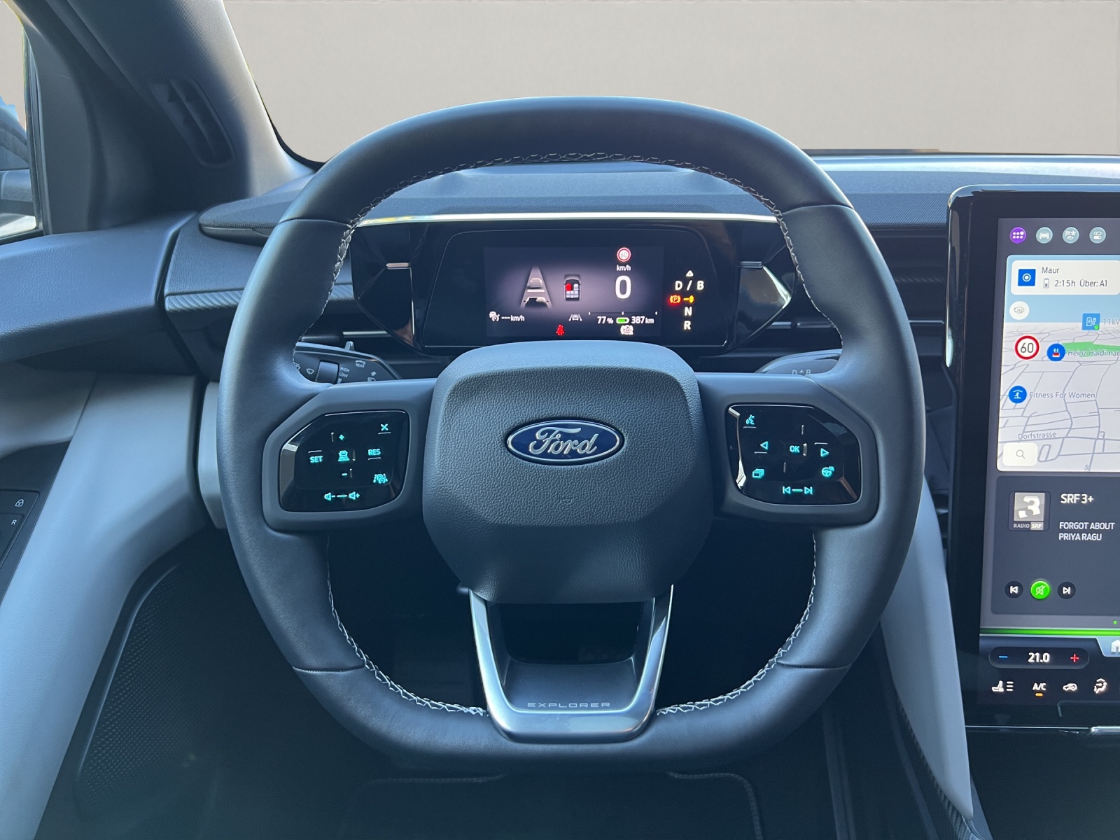 FORD Explorer Extended Range Premium-image-9