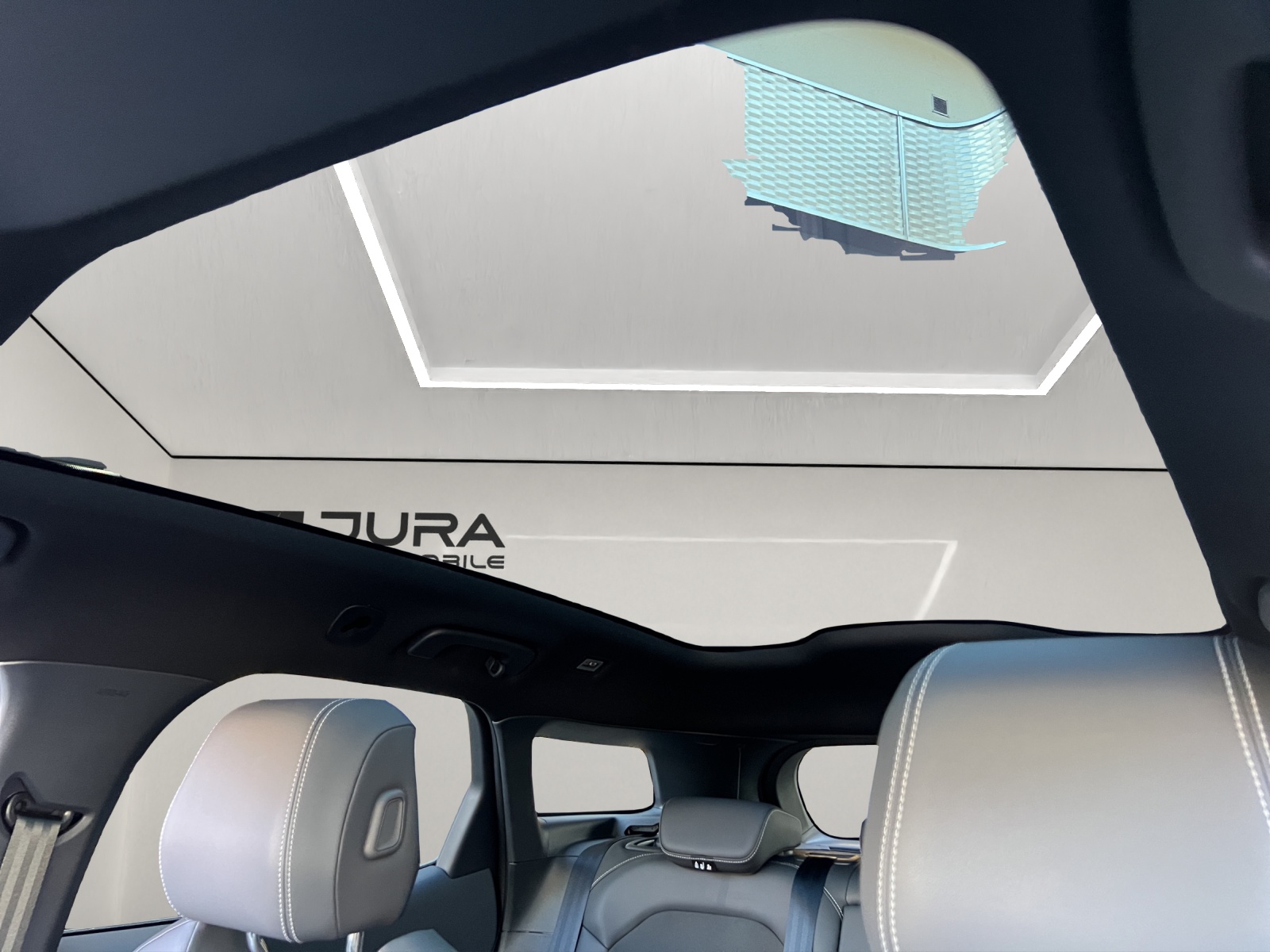 FORD Explorer Extended Range Premium-image-15
