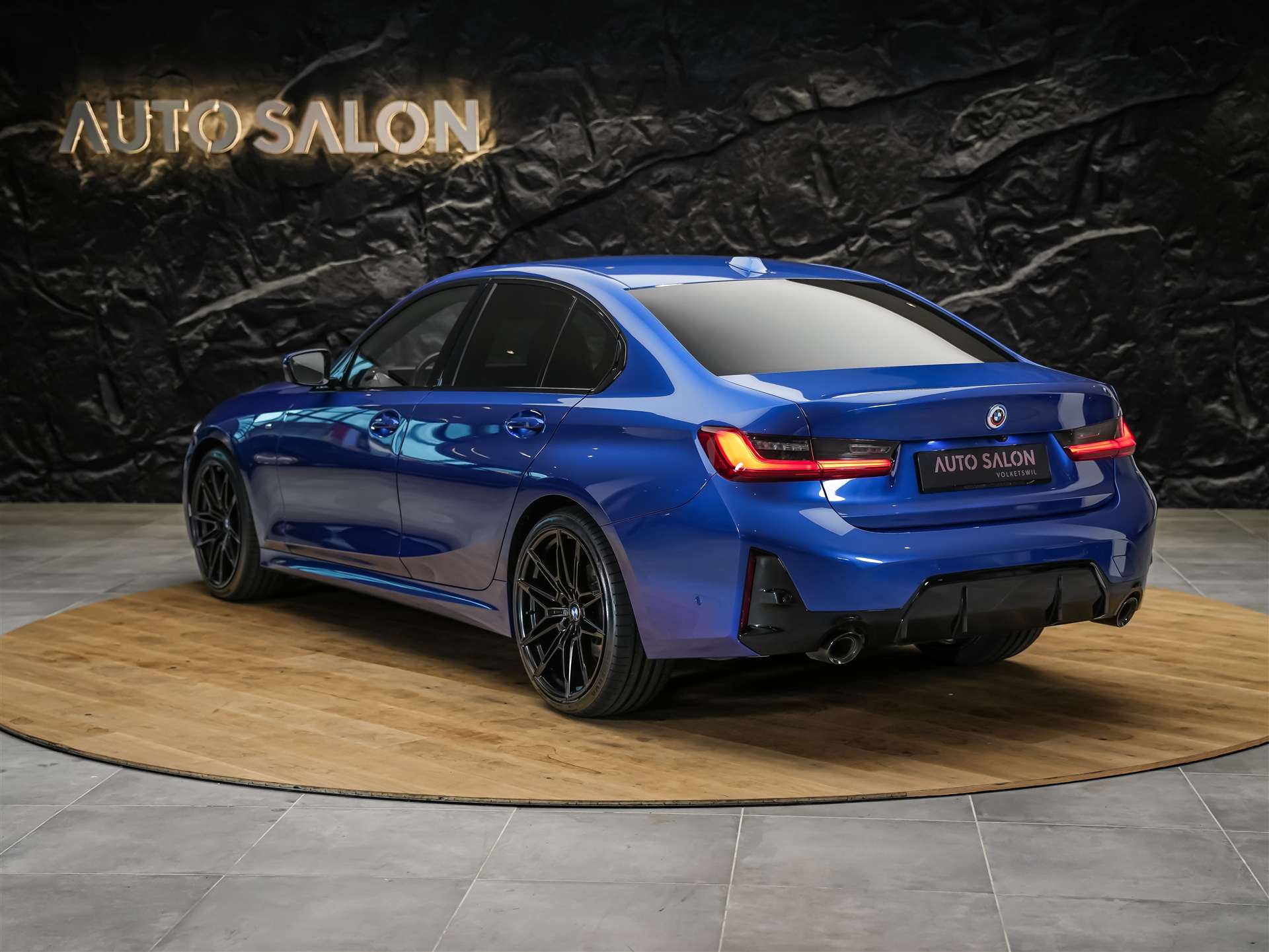 BMW 320i xDrive Steptronic M Sport Pro *Facelift*20" Felgen*Abstandsregler*Head-Up*-showroom-element-3