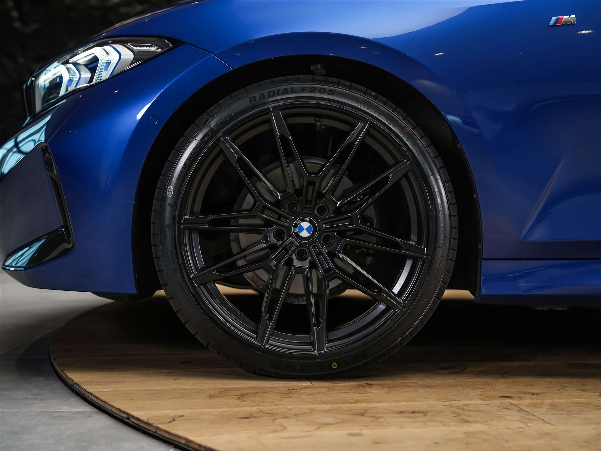 BMW 320i xDrive Steptronic M Sport Pro *Facelift*20" Felgen*Abstandsregler*Head-Up*-image-17