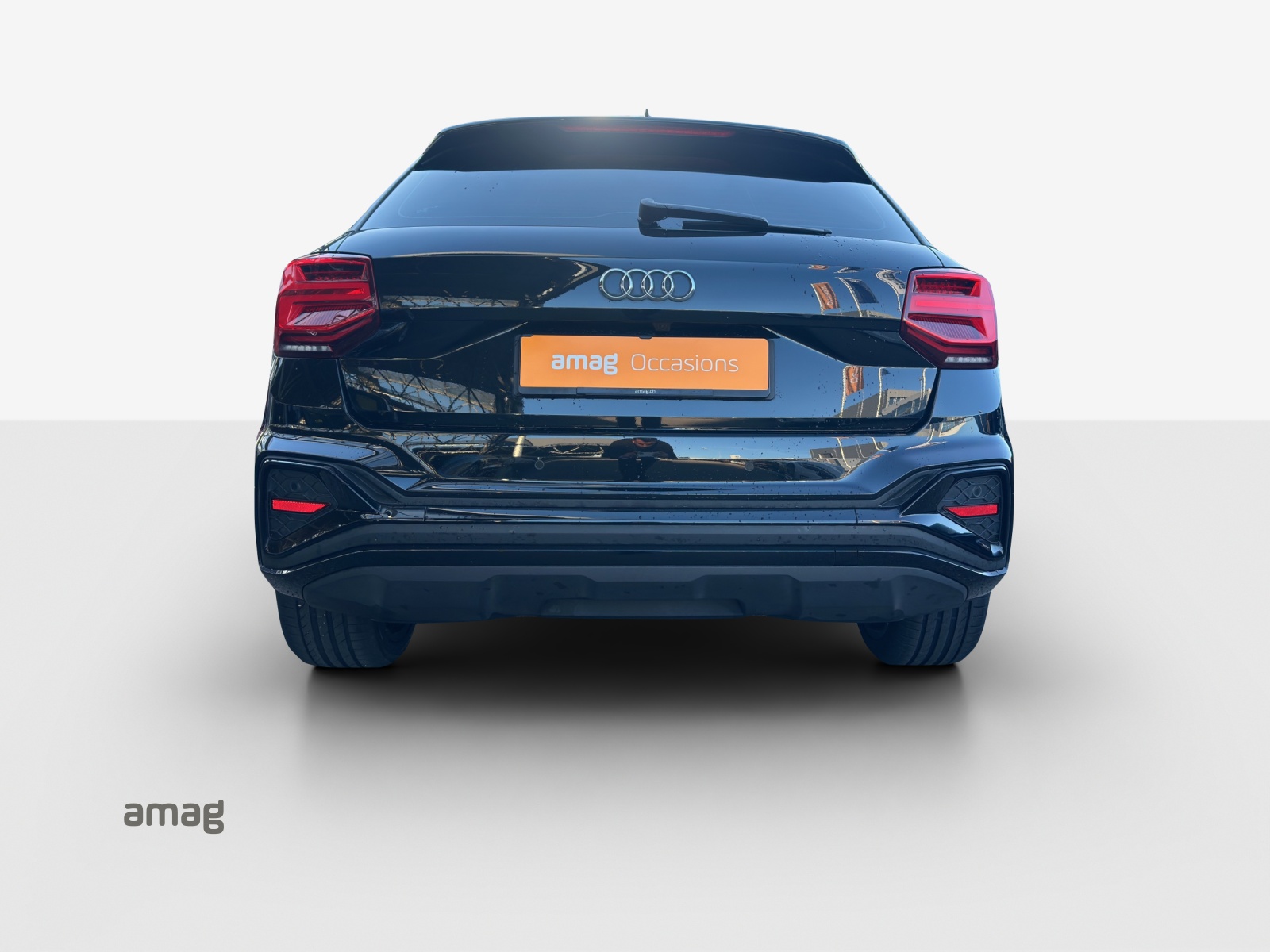 AUDI Q2 40 TFSI S line Attraction quattro S-tronic-showroom-element-3
