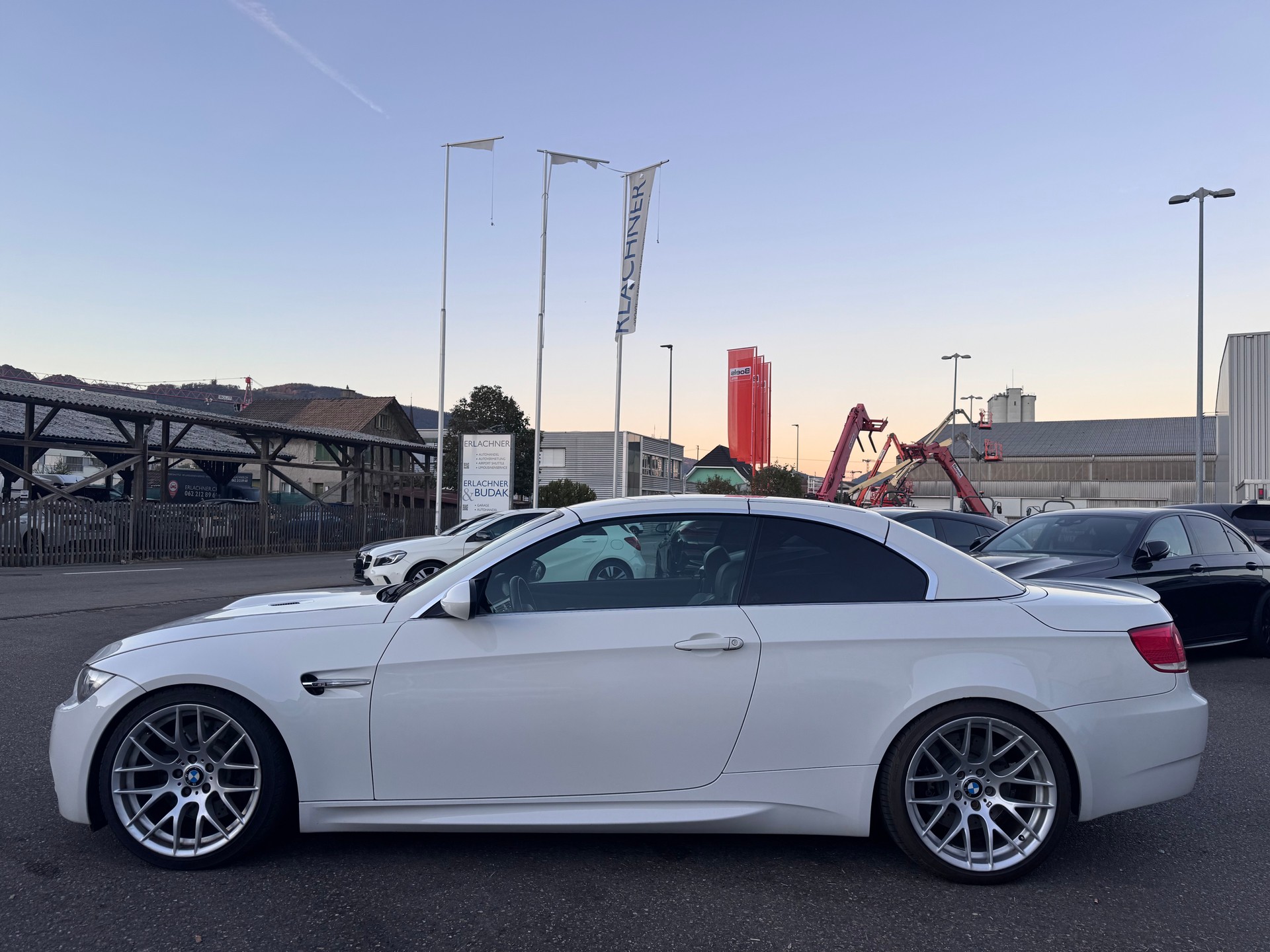 BMW M3 Cabriolet DSG-showroom-element-2