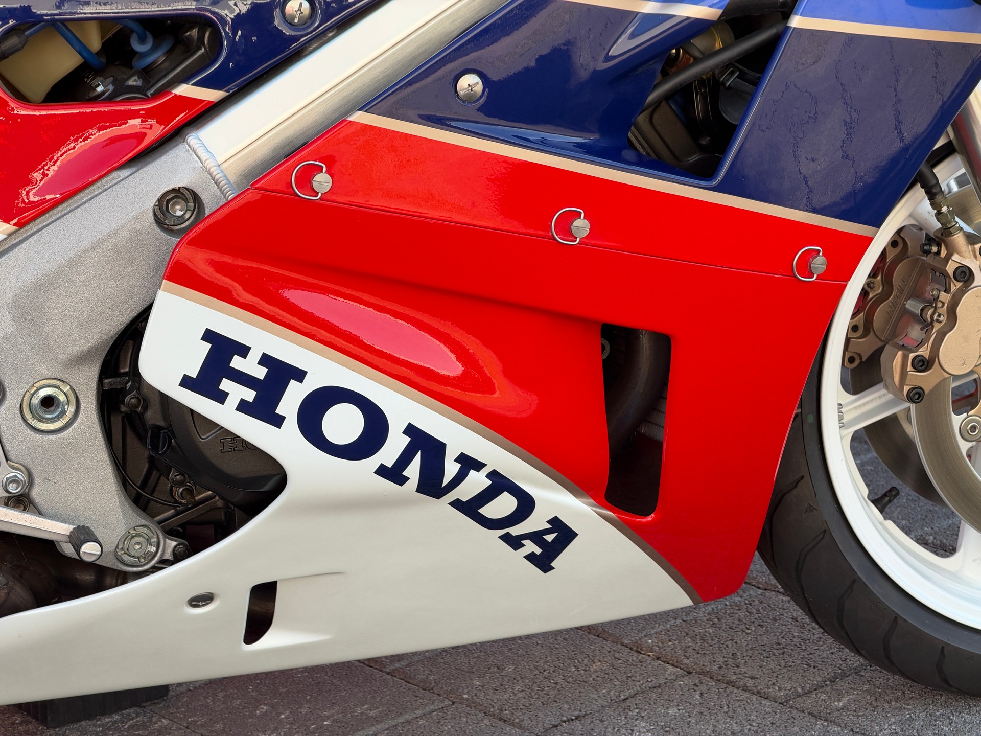 HONDA VFR 750 R (RC30)-image-13