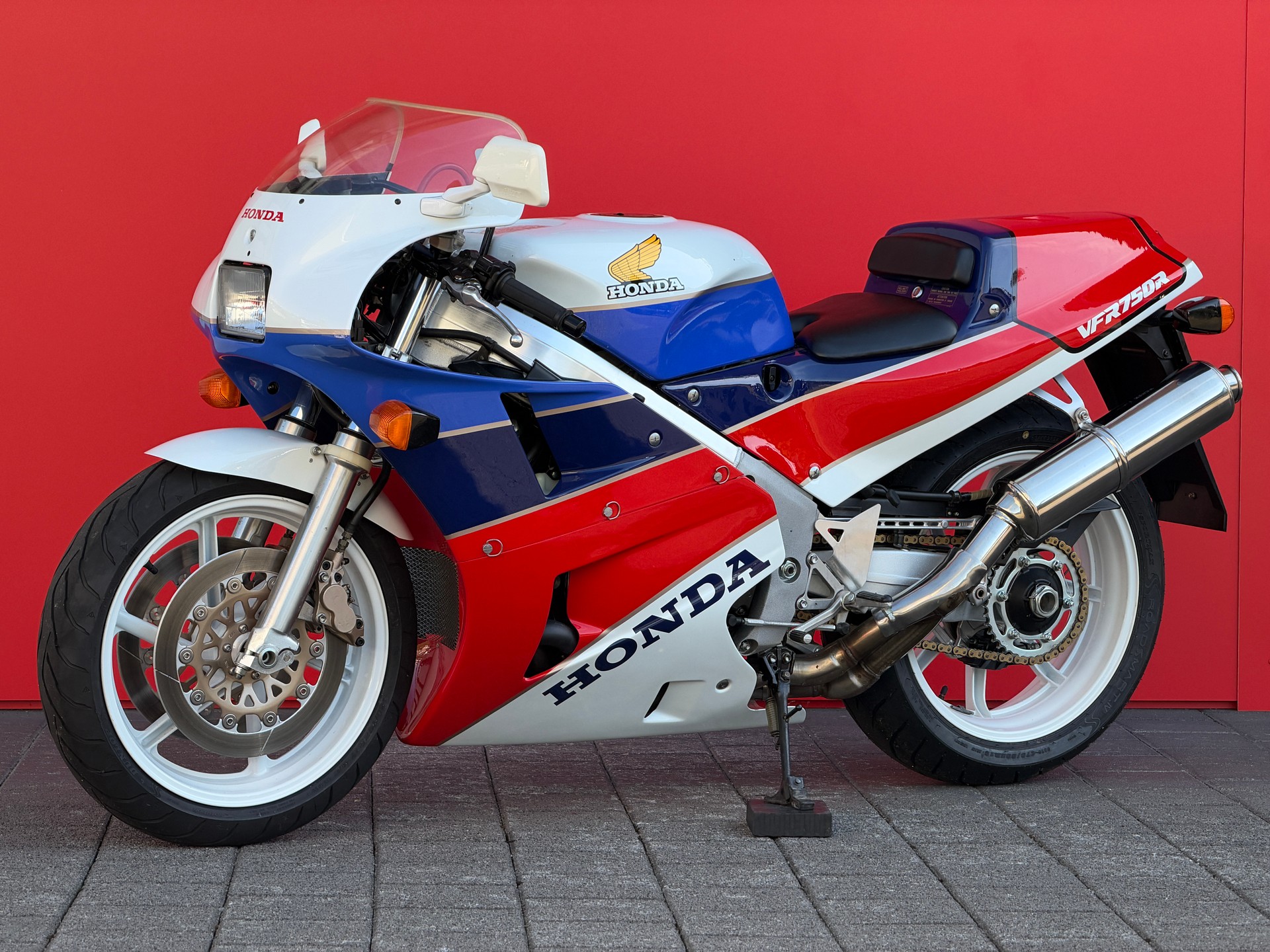 HONDA VFR 750 R (RC30)-image-3