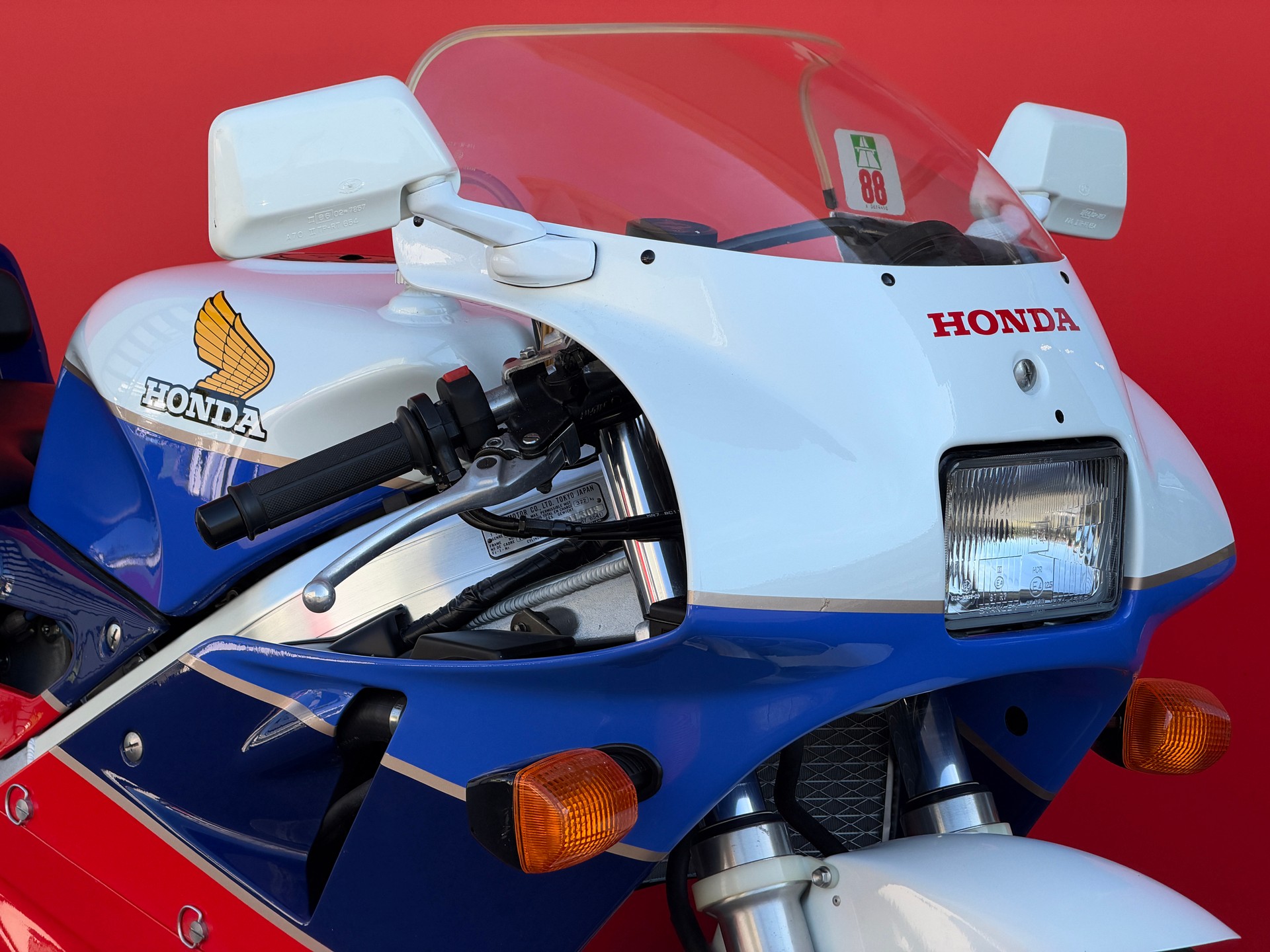 HONDA VFR 750 R (RC30)-image-12
