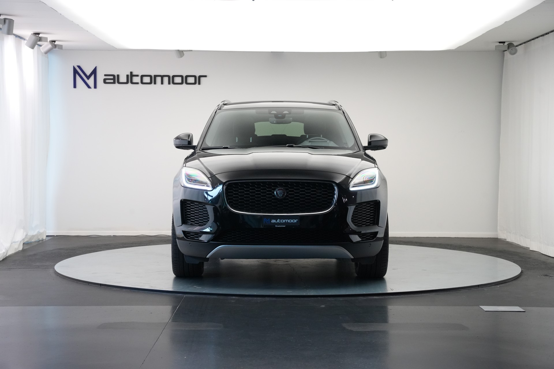 JAGUAR E-Pace 2.0 P250 R-Dynamic SE AWD Automatik-showroom-element-1