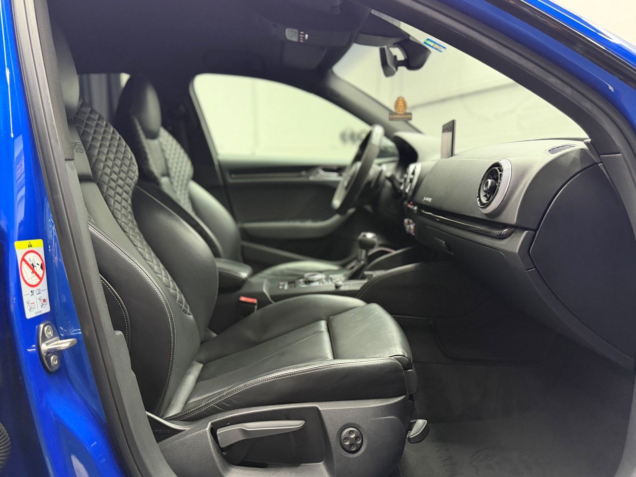 AUDI RS3 Sportback 2.5 TSI quattro S-tronic | CH-Auto | Virtual Cockpit | OHNE OPF | ACC | Keramik Bremsen | Rückfahrkamera-image-24