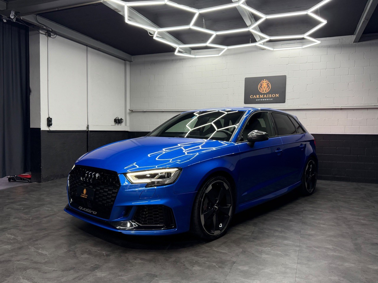 AUDI RS3 Sportback 2.5 TSI quattro S-tronic | CH-Auto | Virtual Cockpit | OHNE OPF | ACC | Keramik Bremsen | Rückfahrkamera-showroom-element-2