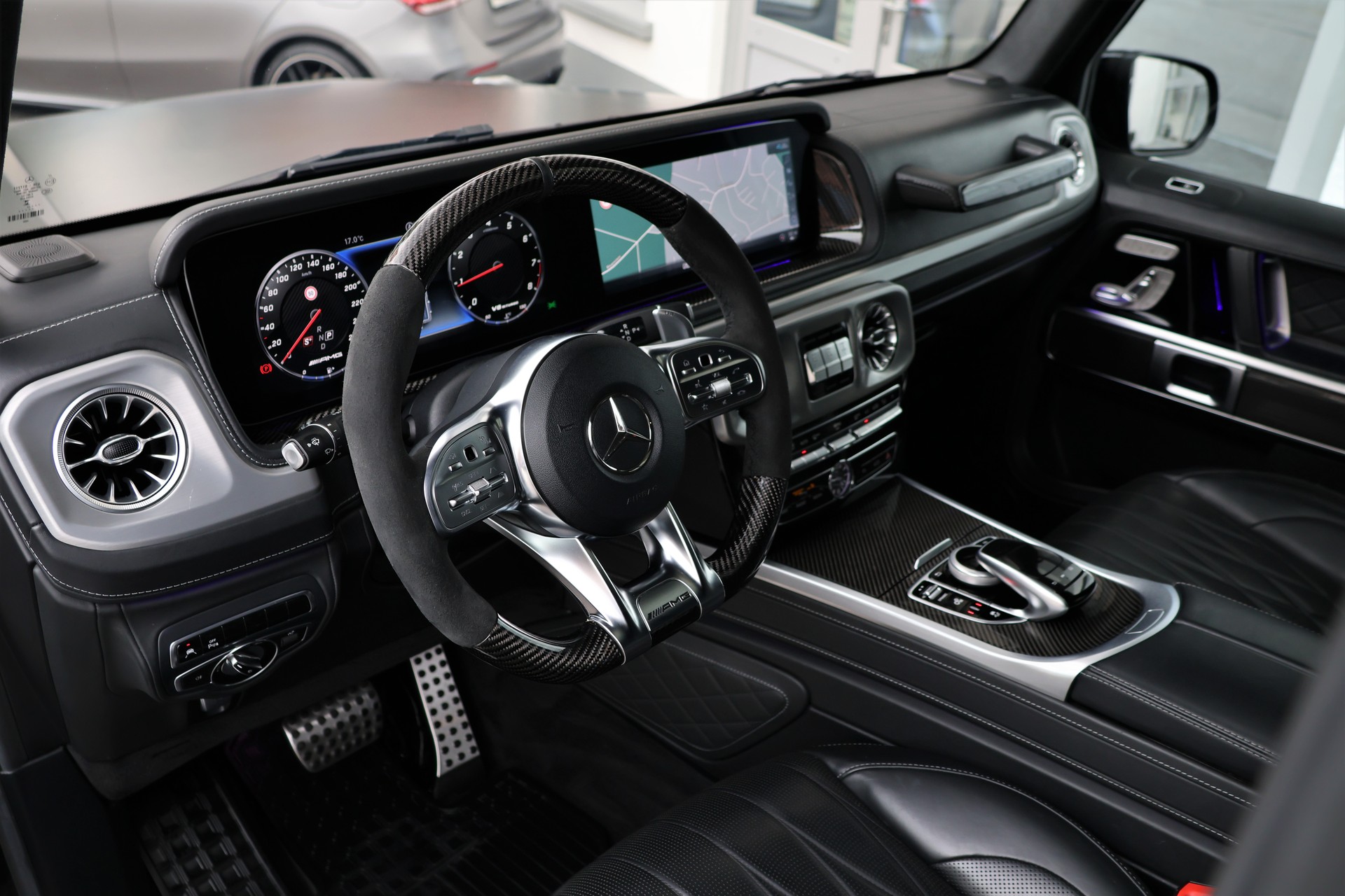 MERCEDES-BENZ G 63 AMG Speedshift Plus G-Tronic *Designo Magno*-image-11