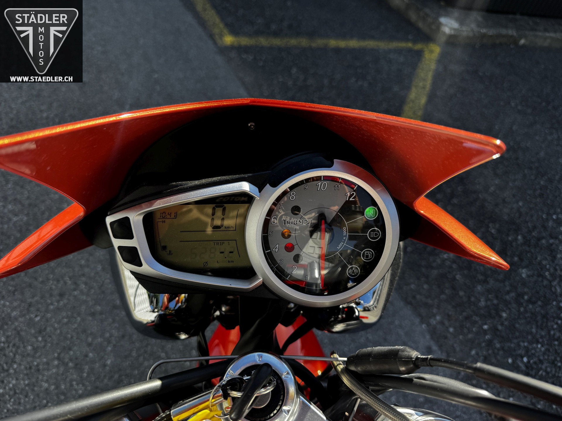 TRIUMPH Speed Triple 1050-image-1