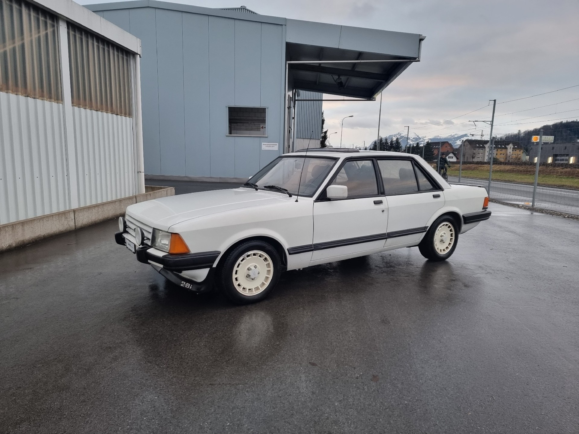 FORD Granada 2800i V6 (GLS)-image-5