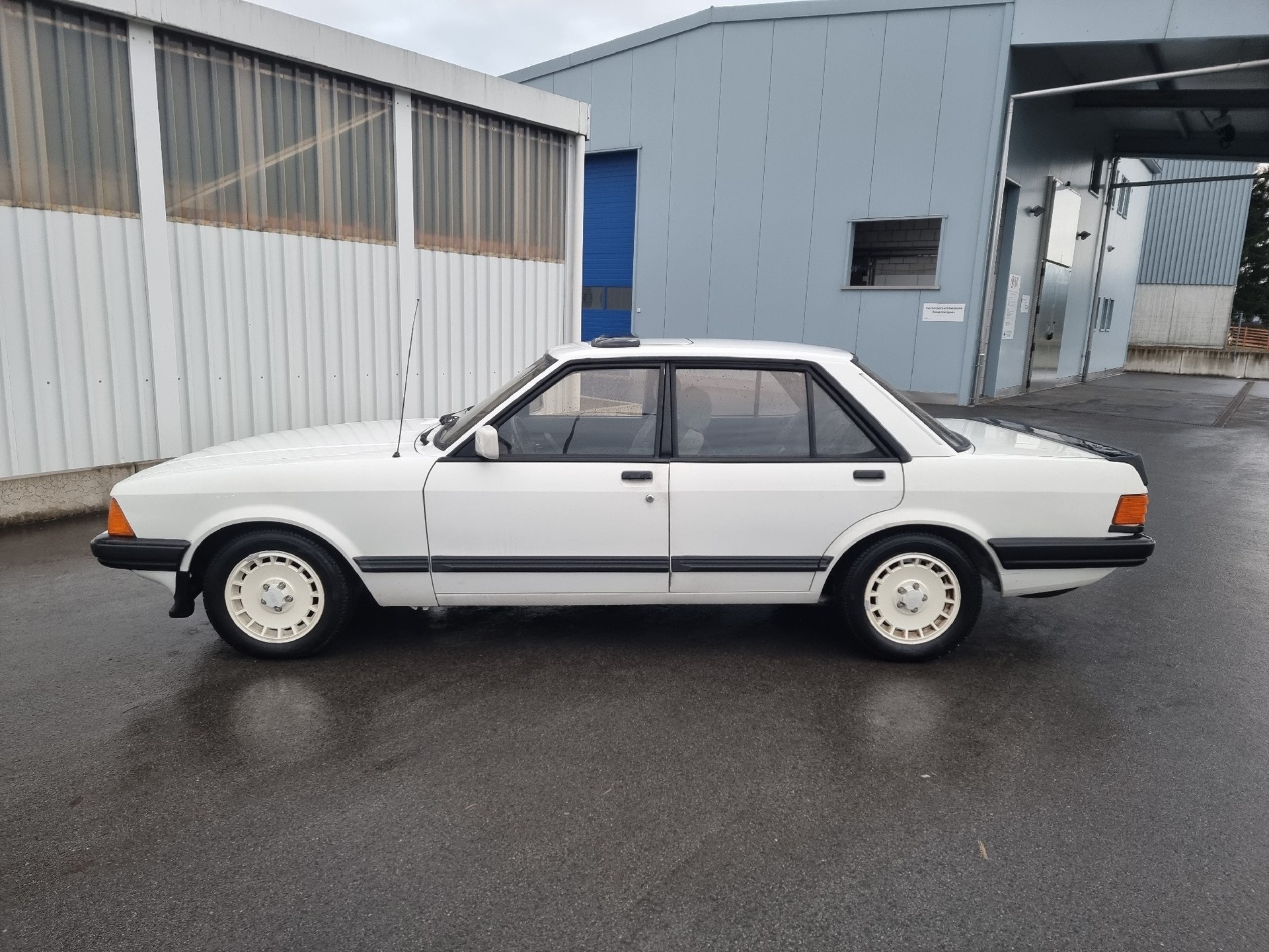 FORD Granada 2800i V6 (GLS)-image-7