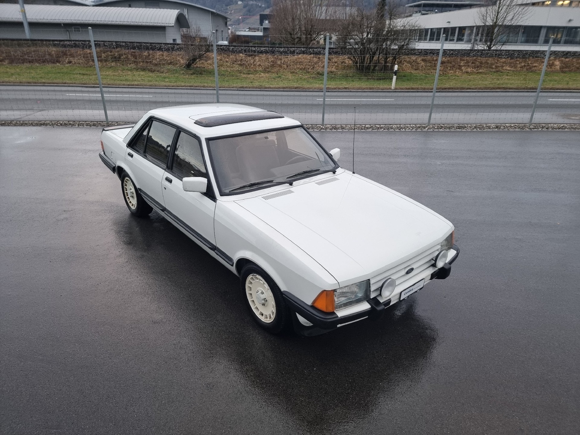FORD Granada 2800i V6 (GLS)