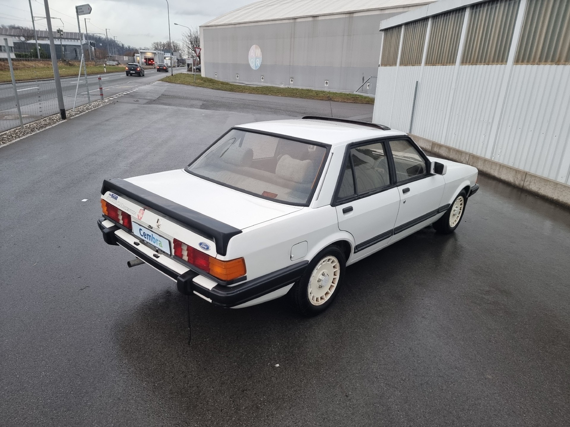 FORD Granada 2800i V6 (GLS)-image-11