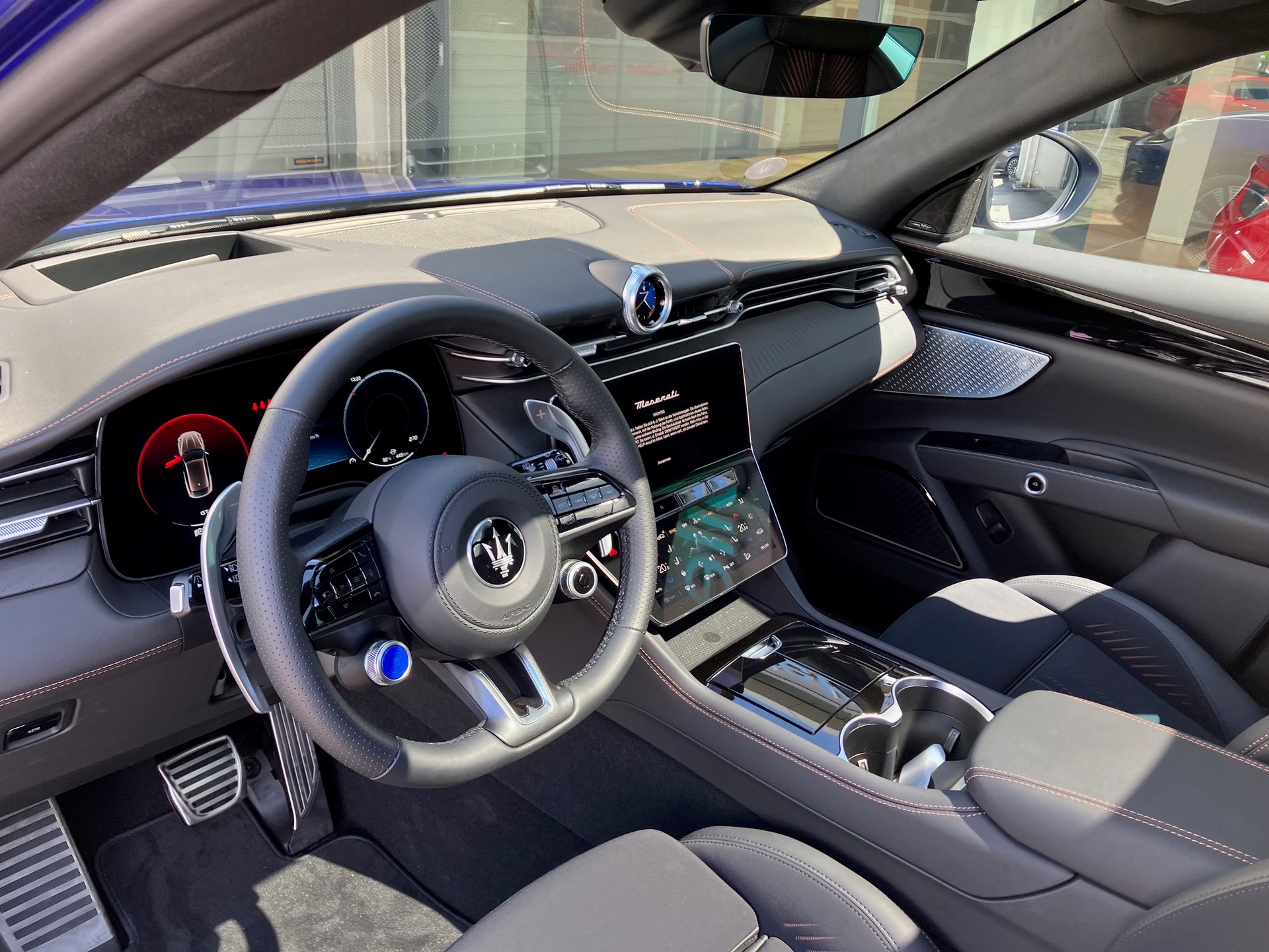 MASERATI Grecale Folgore 105kWh-image-4