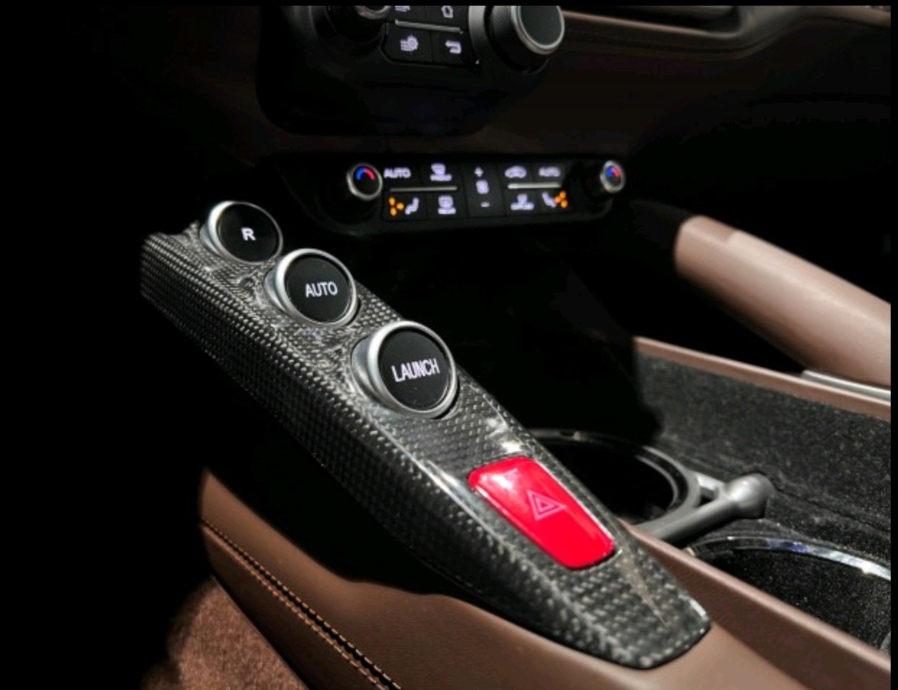 FERRARI GTC 4 Lusso-image-16