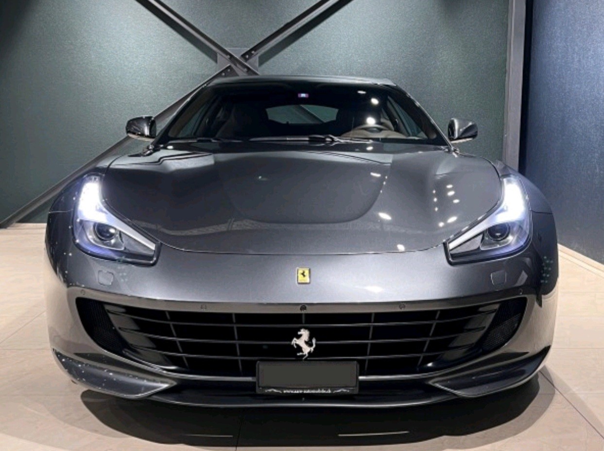 FERRARI GTC 4 Lusso-image-2