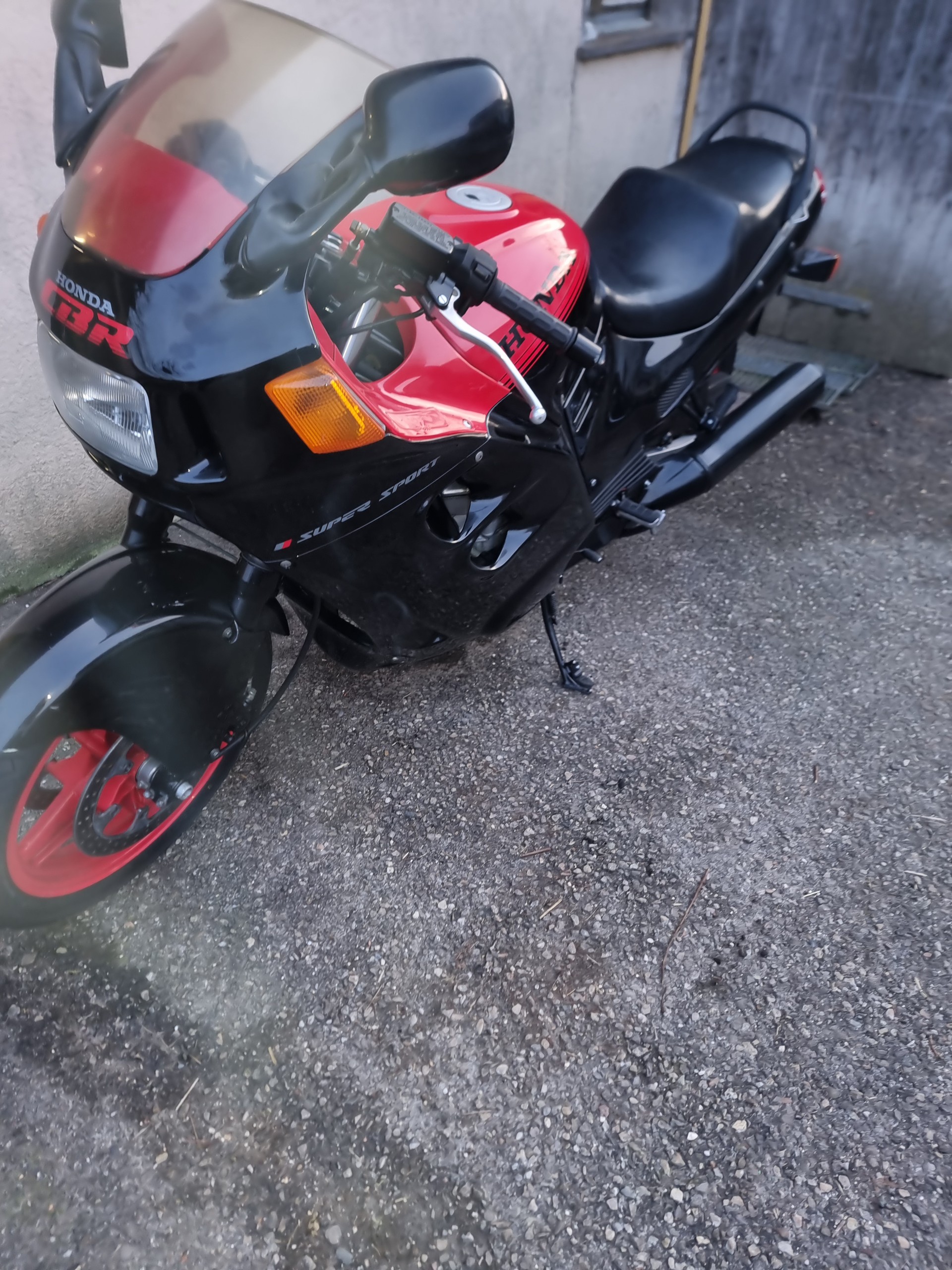 HONDA CBR 1000 F H/J-image-0