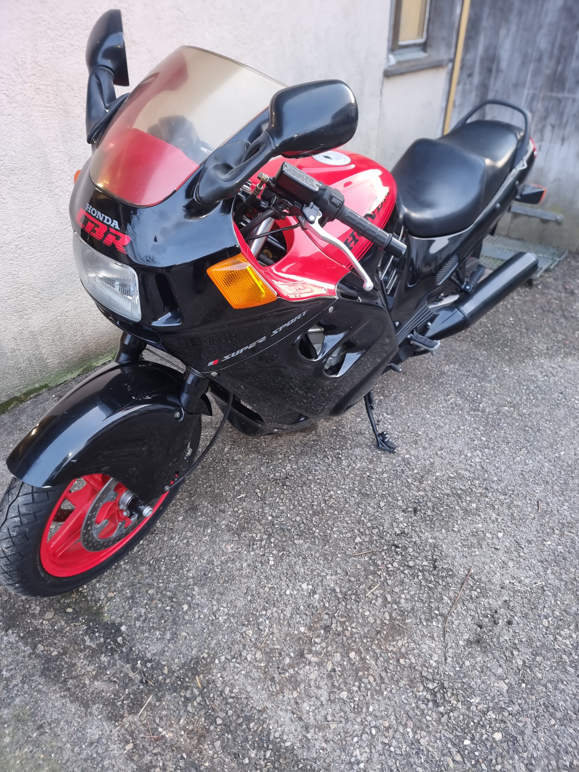 HONDA CBR 1000 F H/J-image-1
