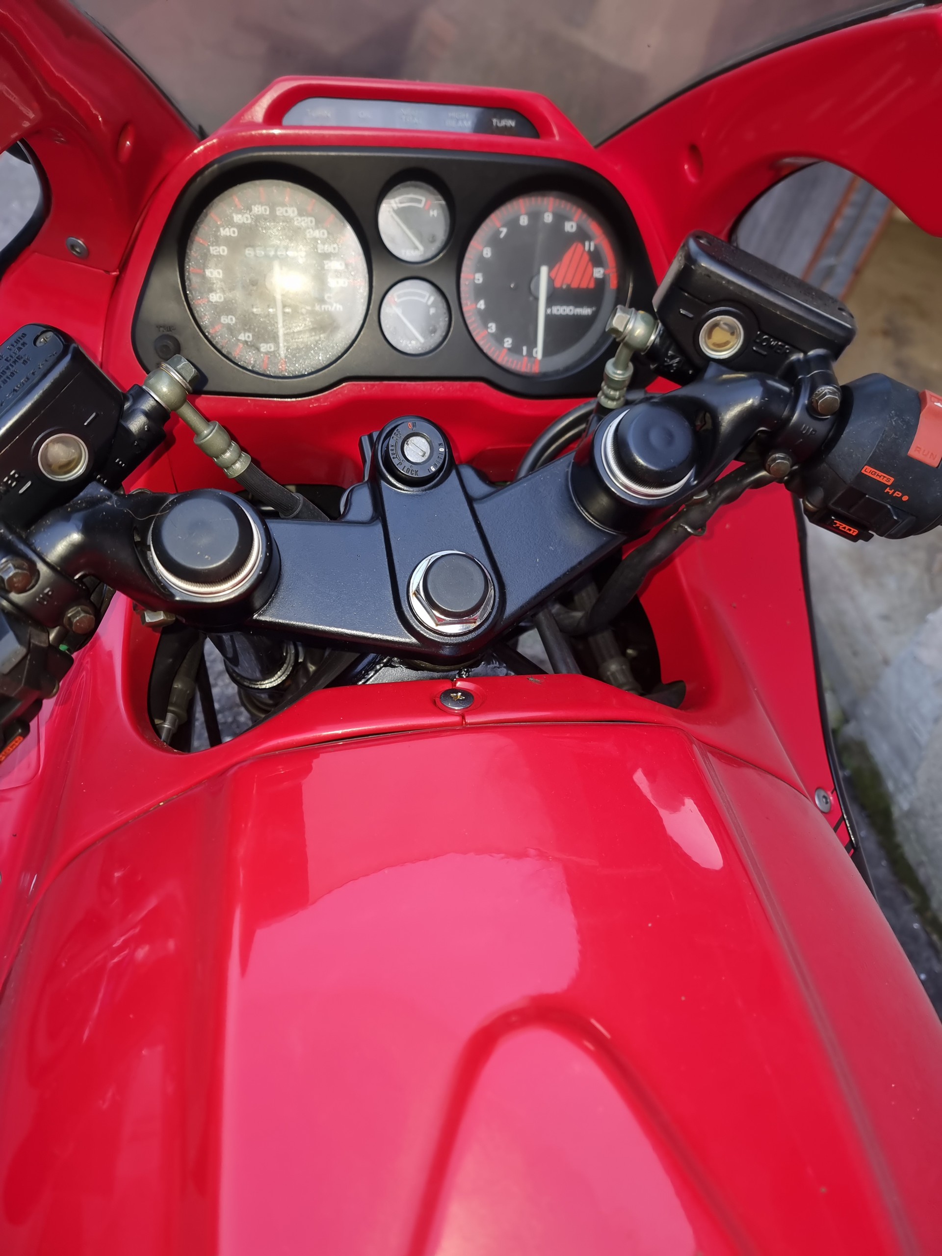 HONDA CBR 1000 F H/J-image-2