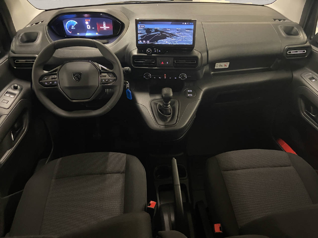 PEUGEOT Partner Kaw. 1000 Long vertiefte Kabine-image-5
