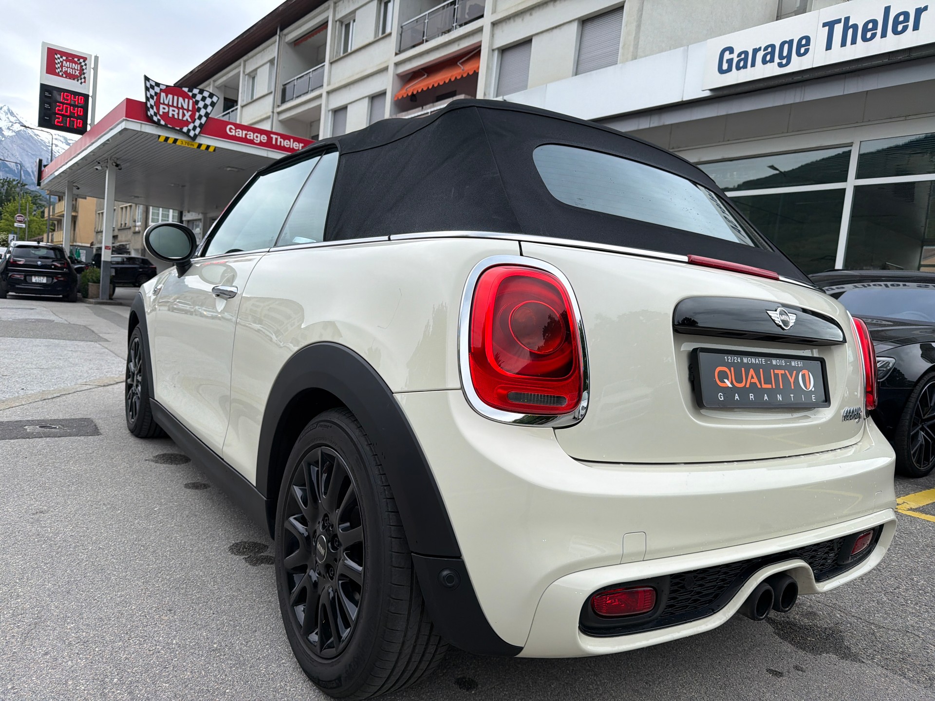 MINI Cooper S Cabriolet-image-11