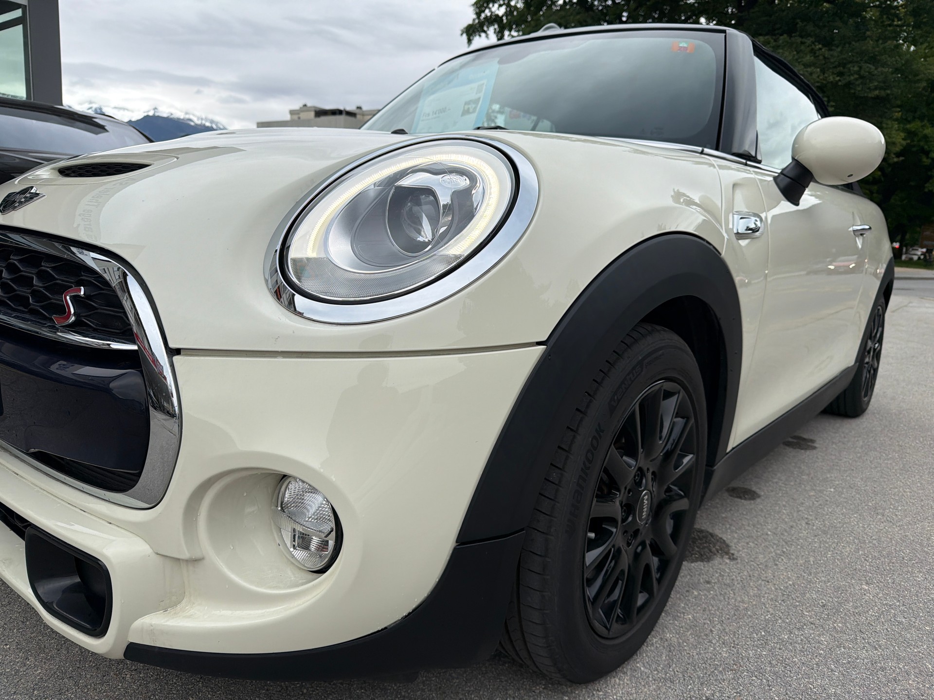 MINI Cooper S Cabriolet-image-12