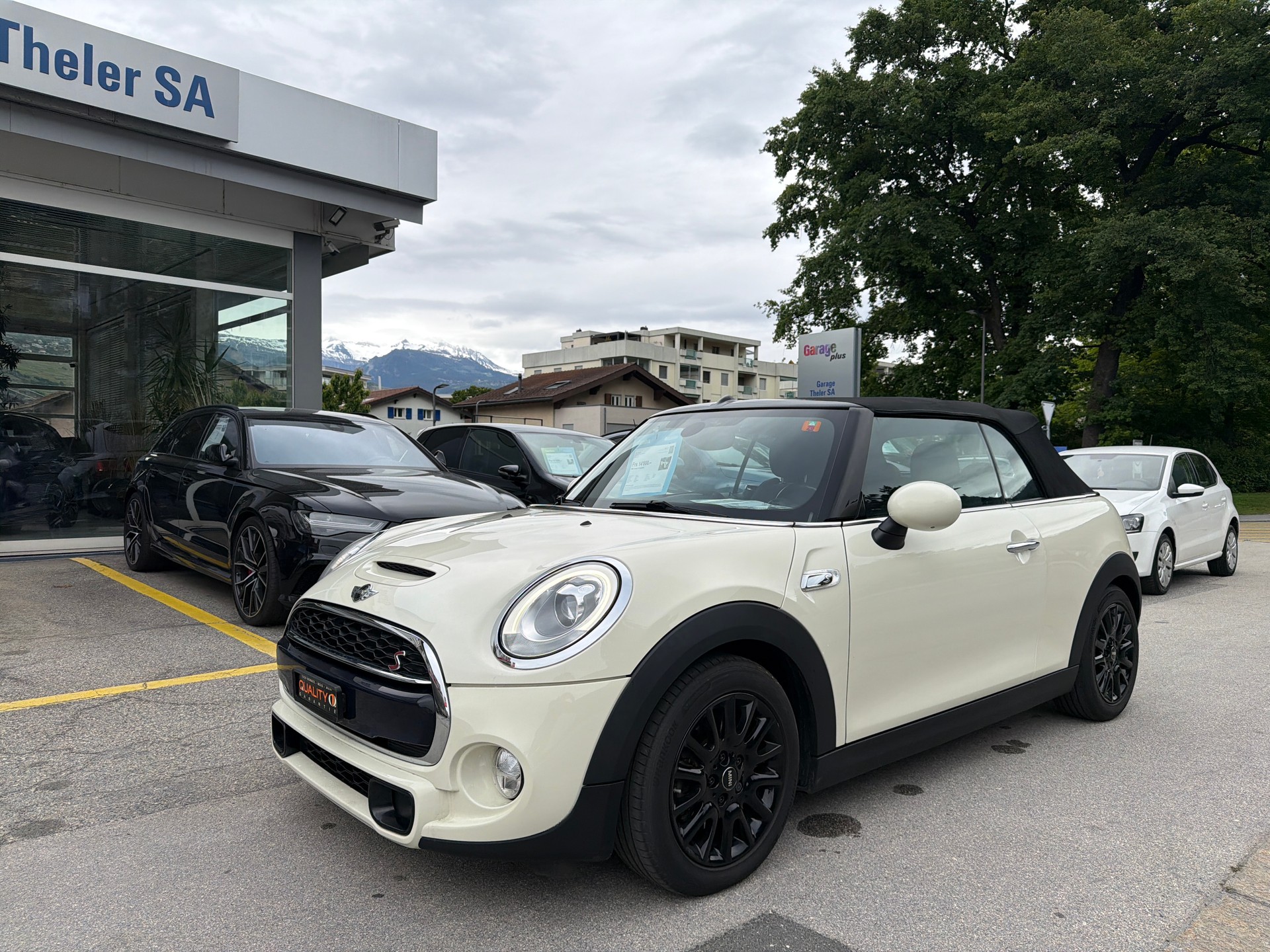 MINI Cooper S Cabriolet-image-9