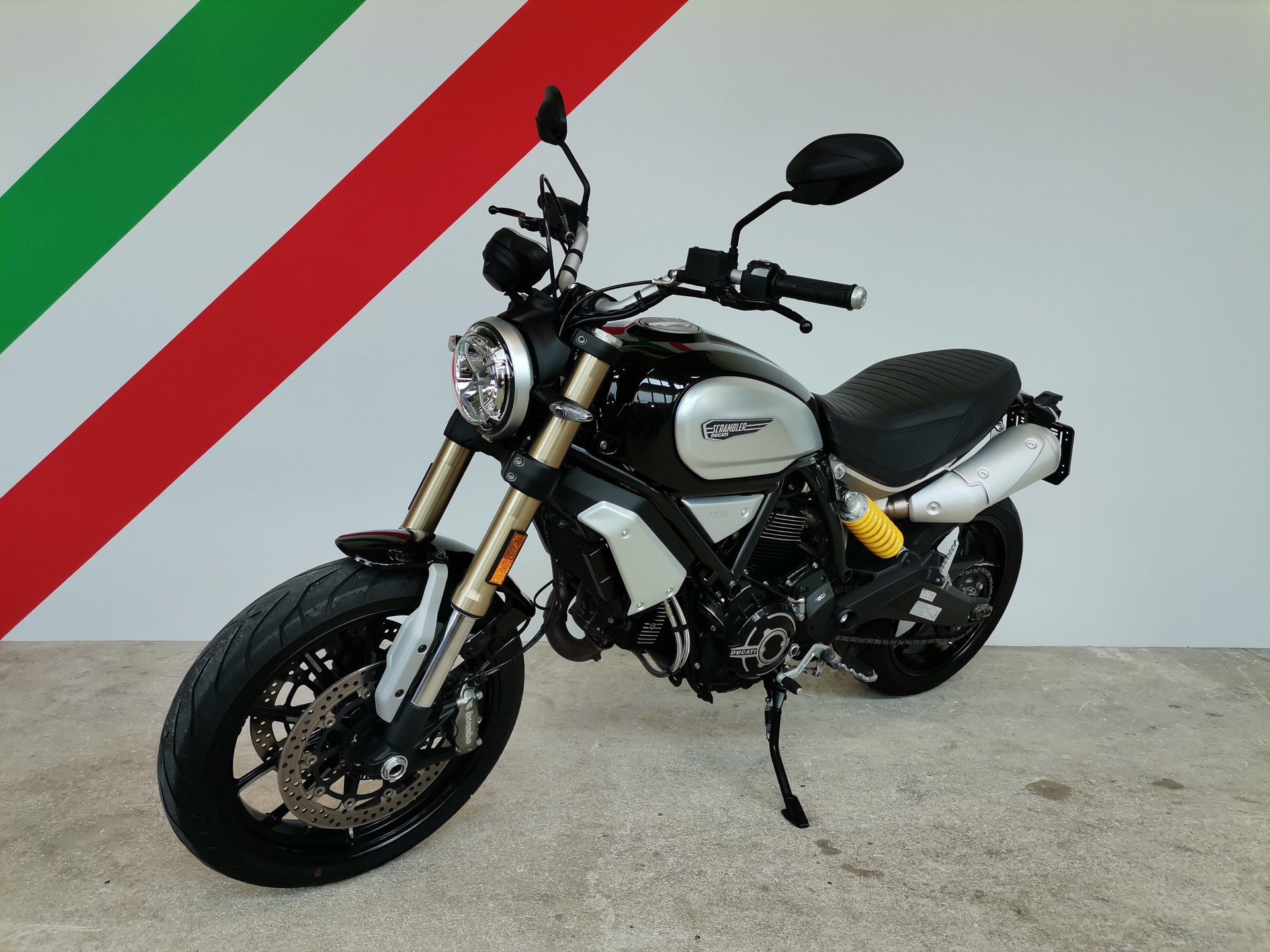 DUCATI Scrambler 1100-image-2