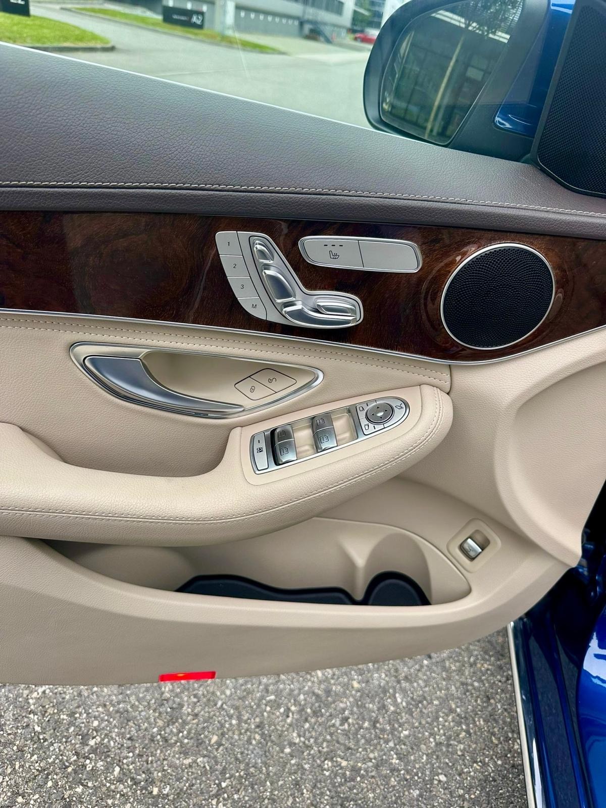 MERCEDES-BENZ C 400 Exclusive 4Matic 7G-Tronic-image-11