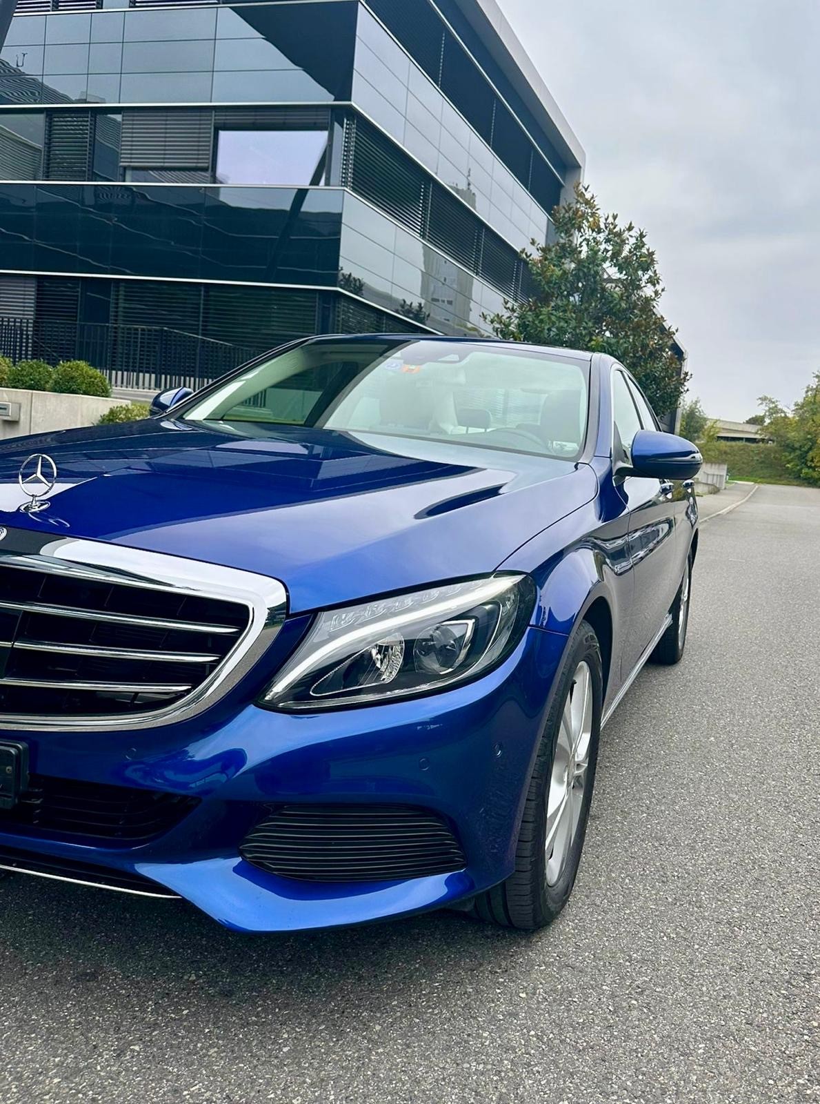MERCEDES-BENZ C 400 Exclusive 4Matic 7G-Tronic-showroom-element-3