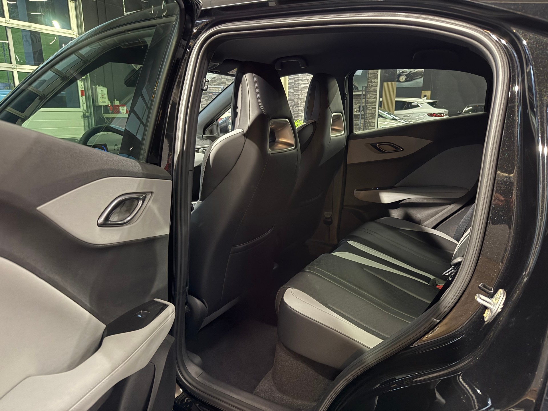 BYD Dolphin Surf 43 kWh Comfort-image-25
