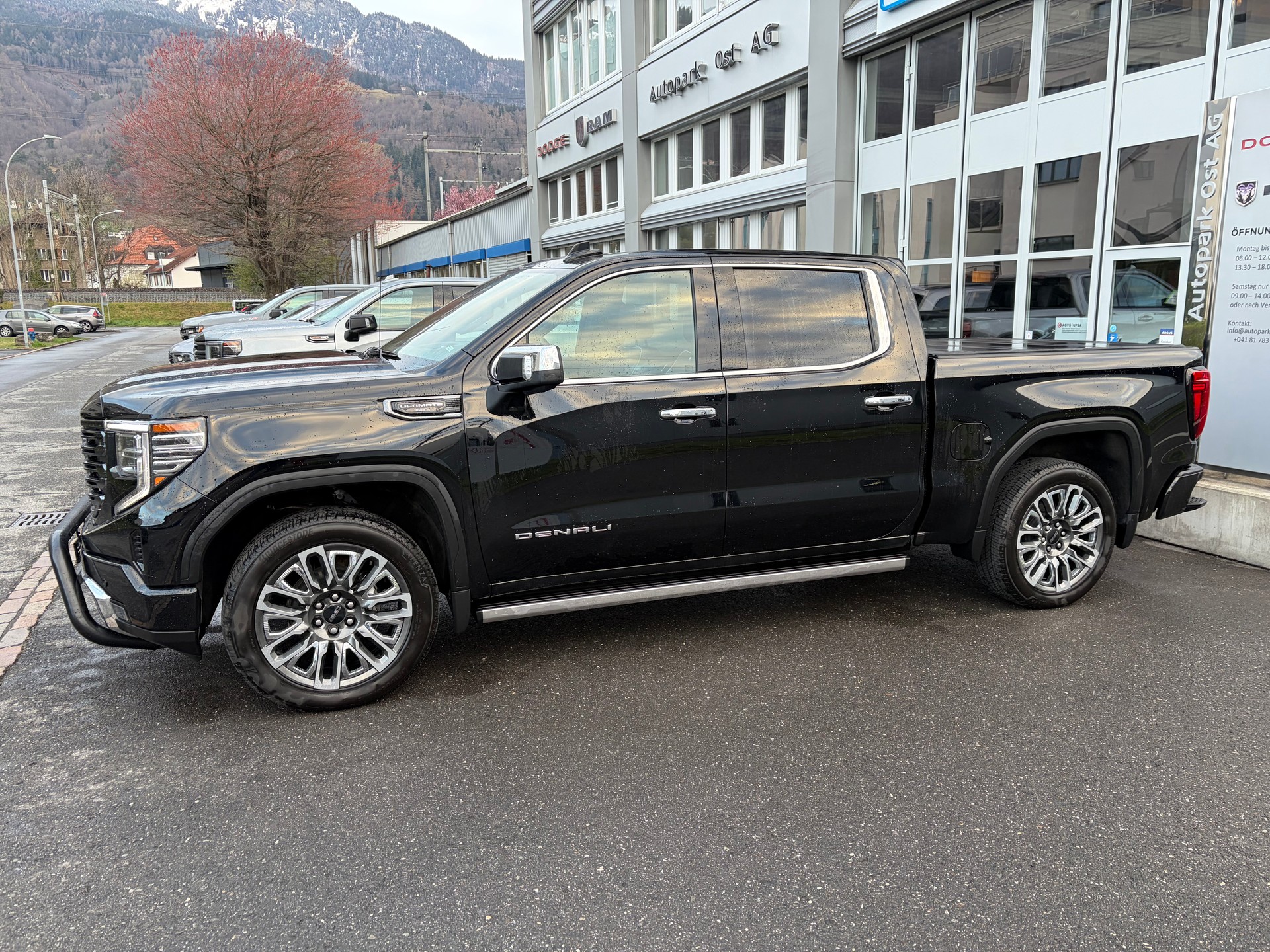 GMC Sierra 1500 Denali Ultimate 6.2l V8 4WD MY25-image-2