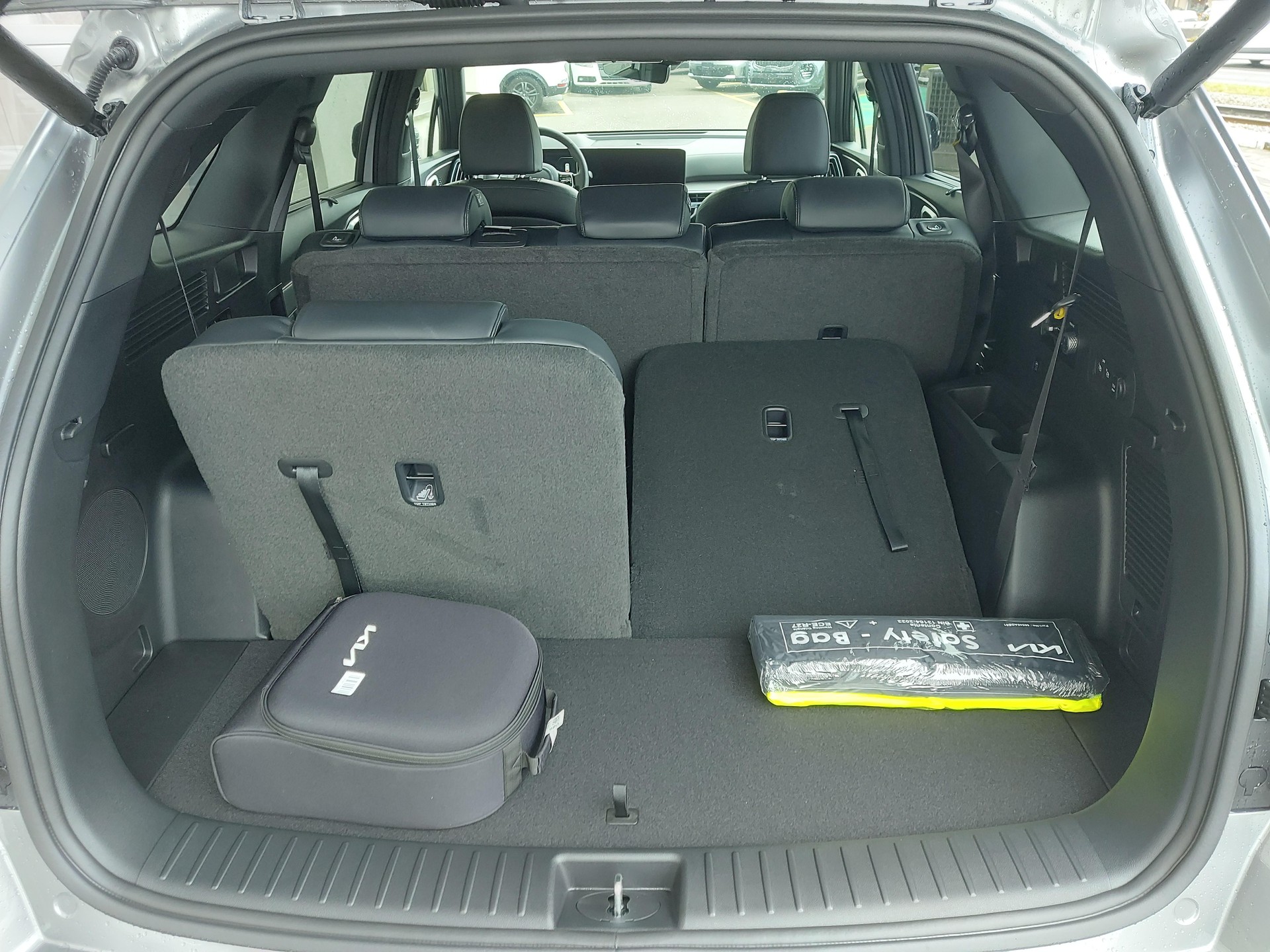KIA Sorento 1.6 T-GDi Plug-in Hybrid Style 7P-image-13