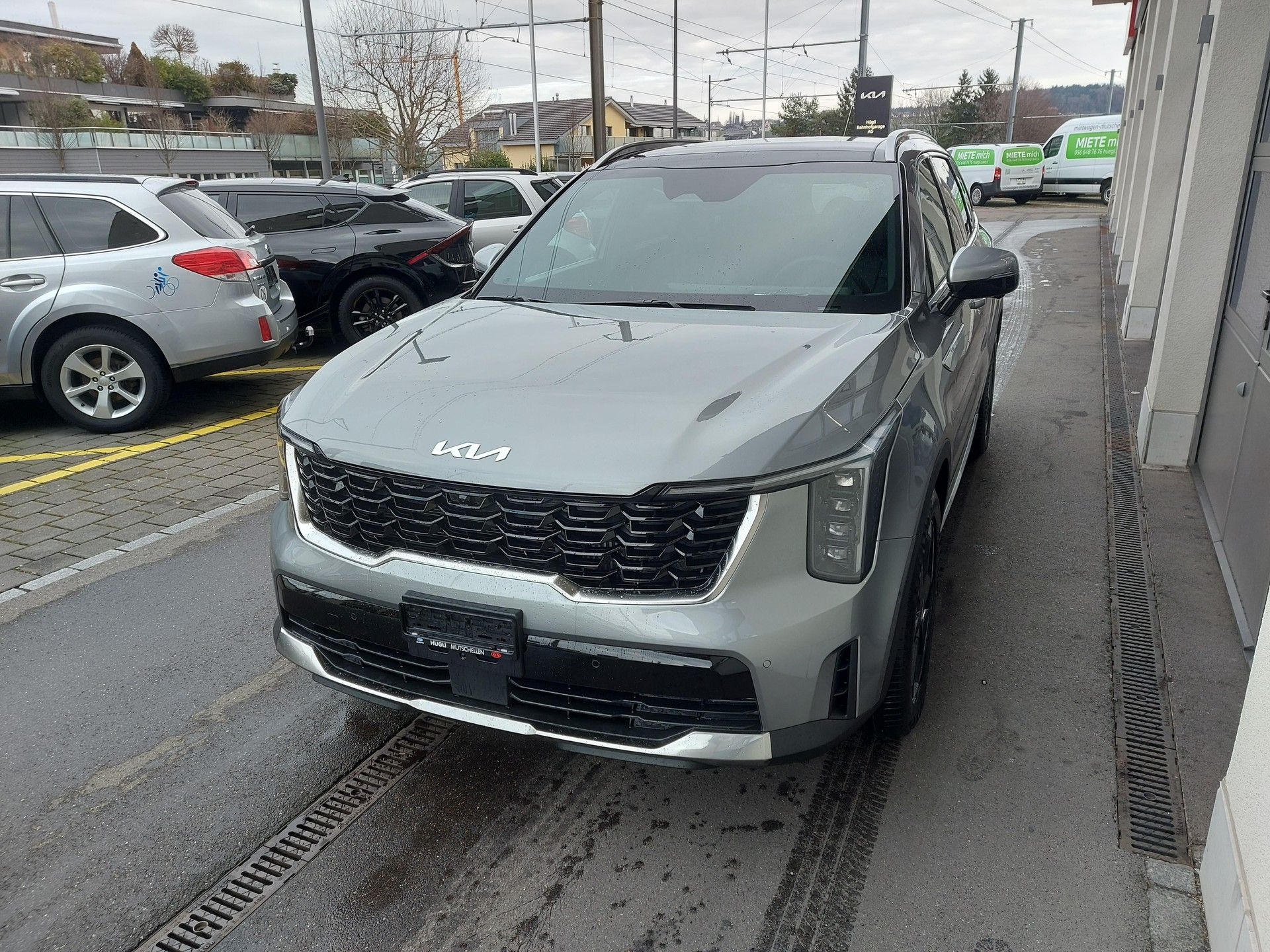KIA Sorento 1.6 T-GDi Plug-in Hybrid Style 7P-image-2
