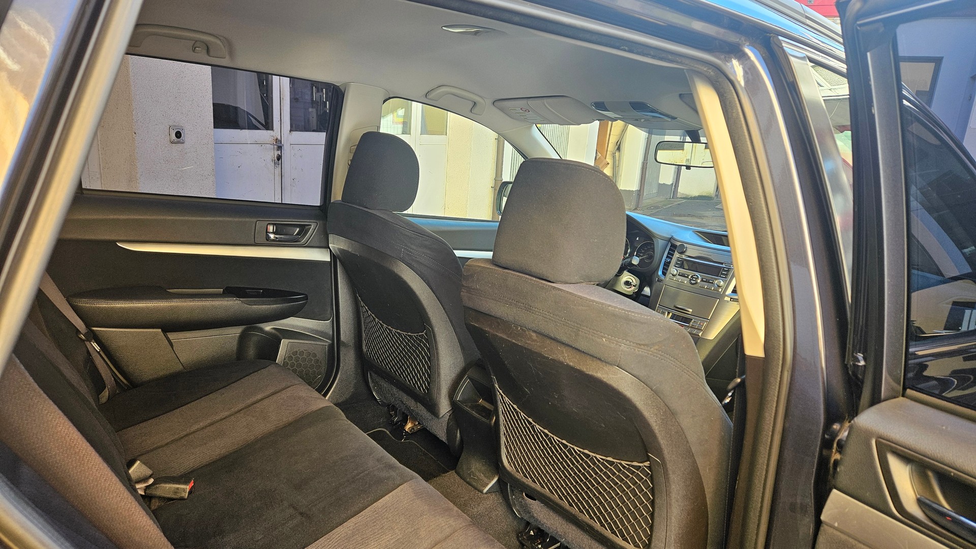 SUBARU Outback 2.5i Swiss Special AWD Lineartronic-image-8