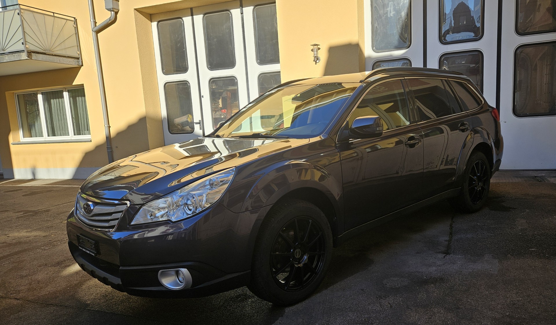 SUBARU Outback 2.5i Swiss Special AWD Lineartronic-image-4