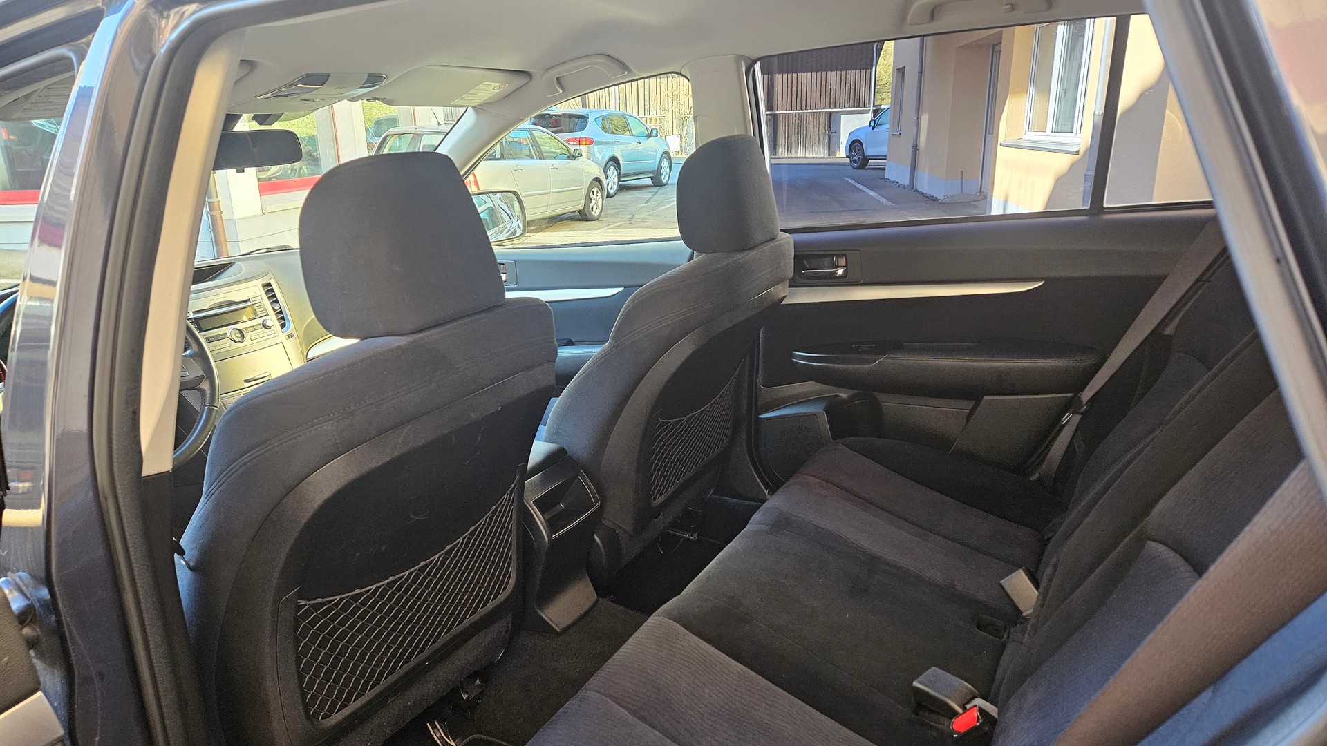 SUBARU Outback 2.5i Swiss Special AWD Lineartronic-image-7