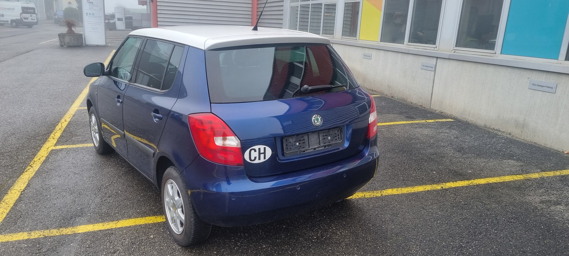 SKODA Fabia 1.6 Ambiente-image-3