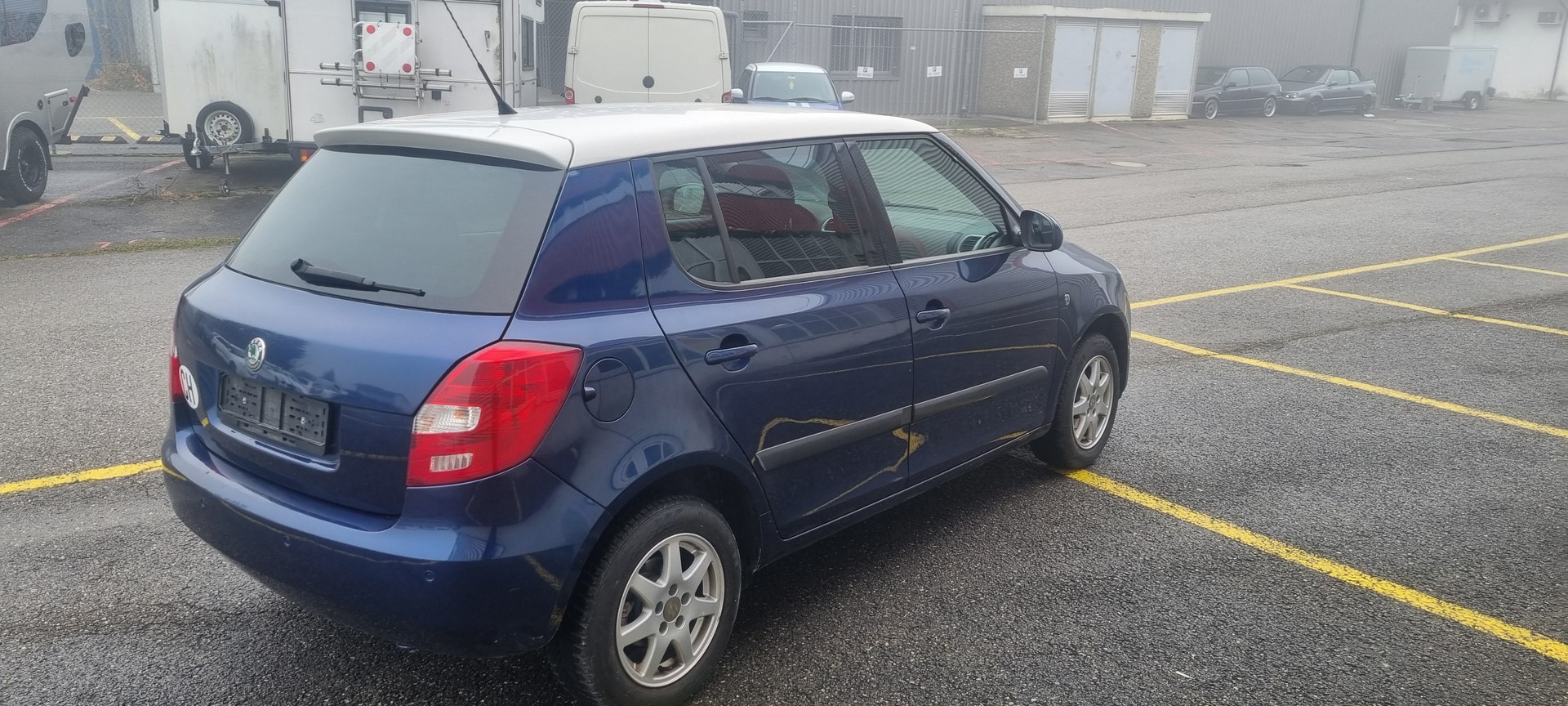 SKODA Fabia 1.6 Ambiente-image-5