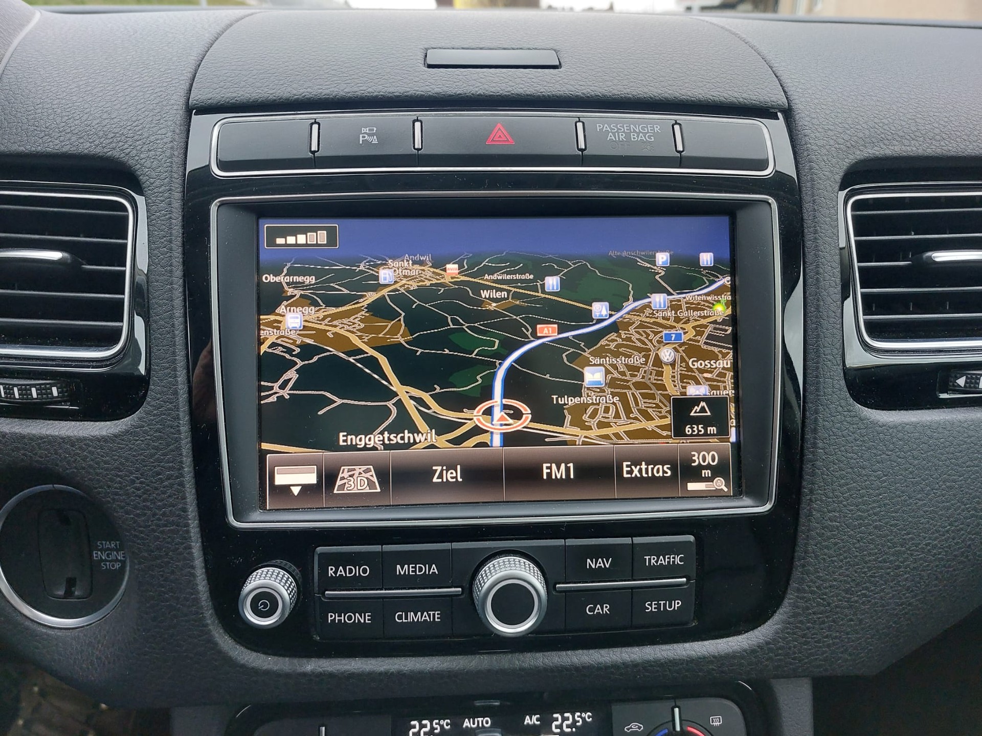 VW Touareg 3.0 TDI 262PS 4x4 mit AHK 3,5to-image-10