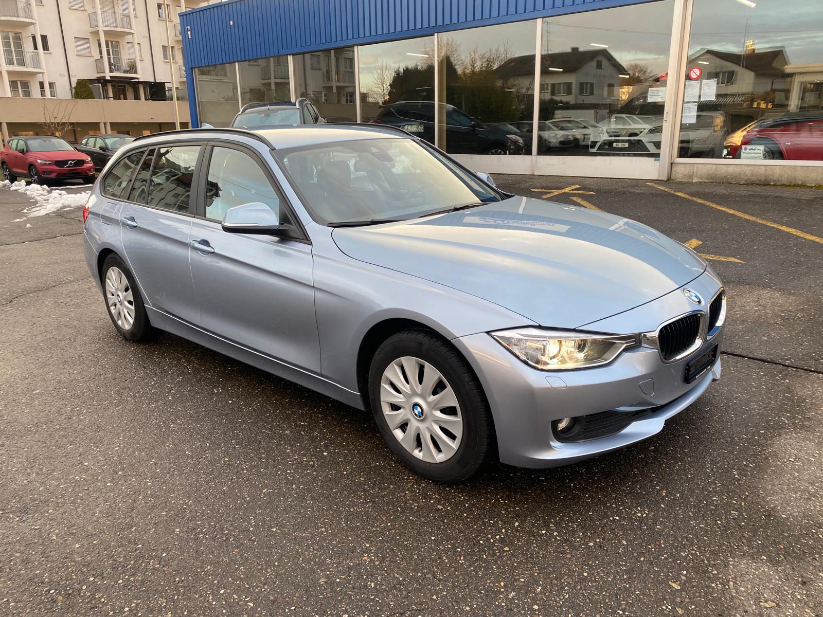 BMW 320d Touring Steptronic-image-9