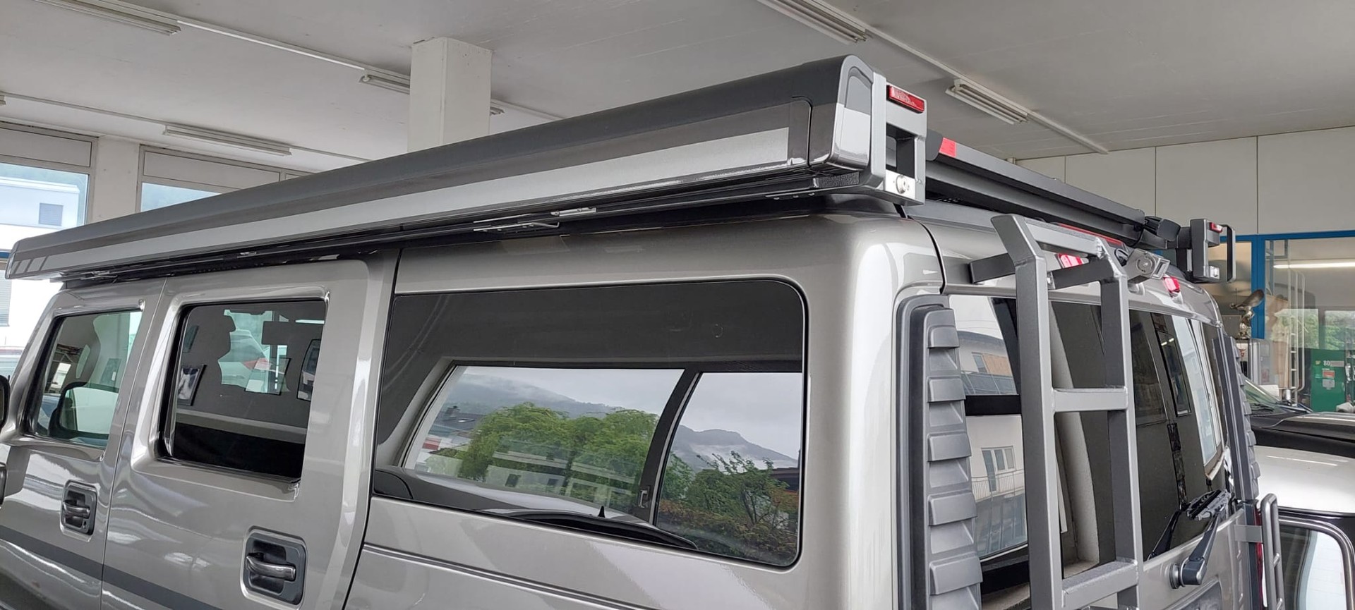 HUMMER Facelift - 6.2l V8-image-7