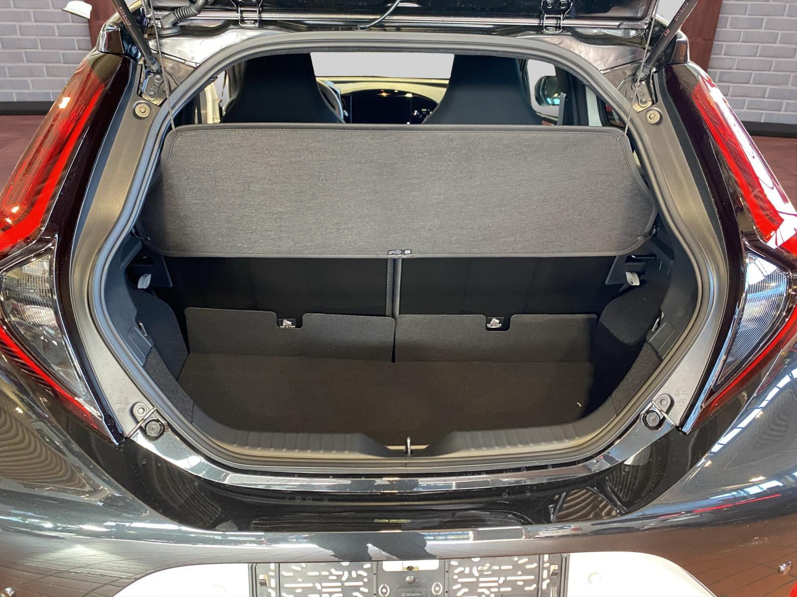 TOYOTA Aygo X 1.5 VVT-i HSD GR Sport-image-10